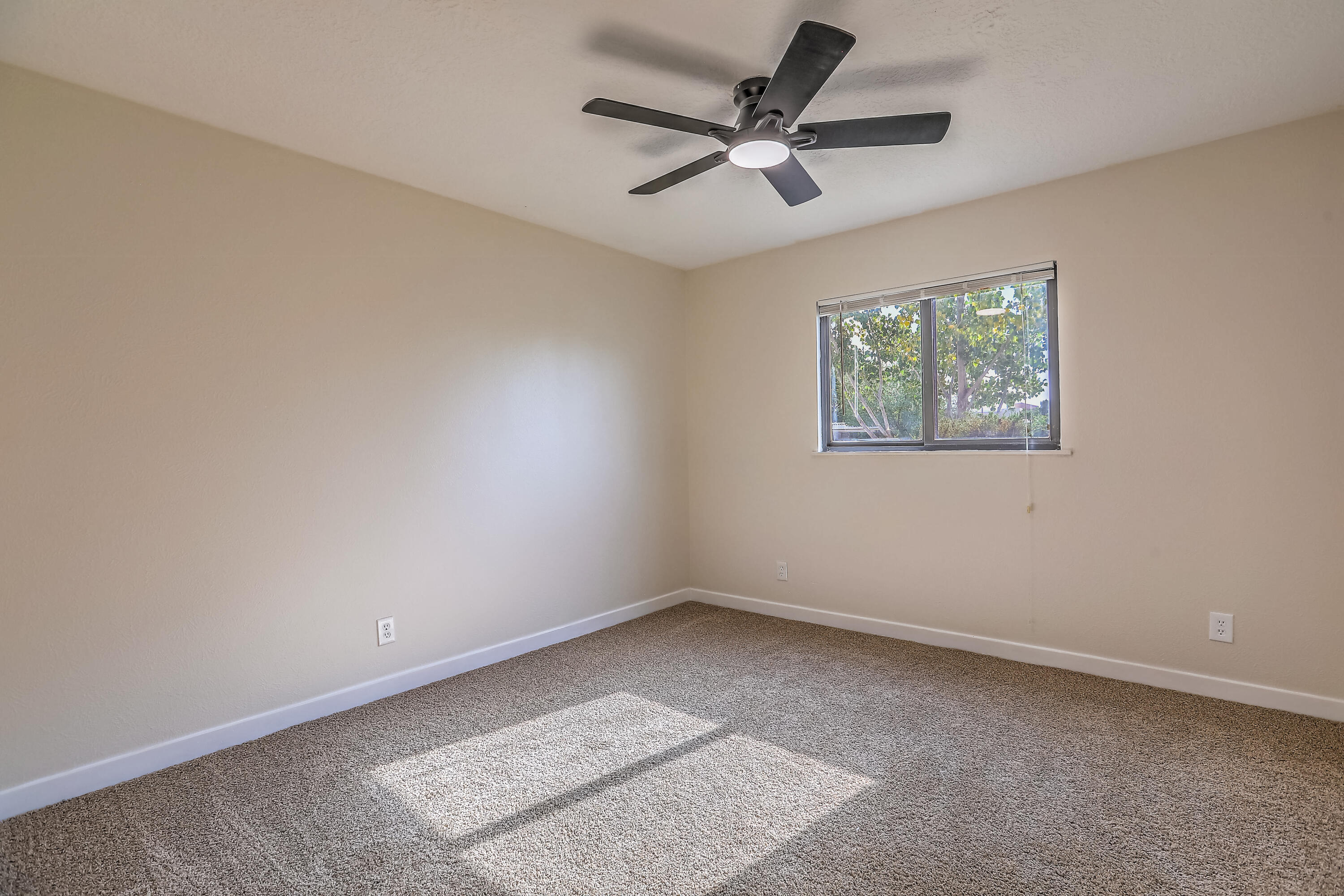 3710 JEANNE Court NE