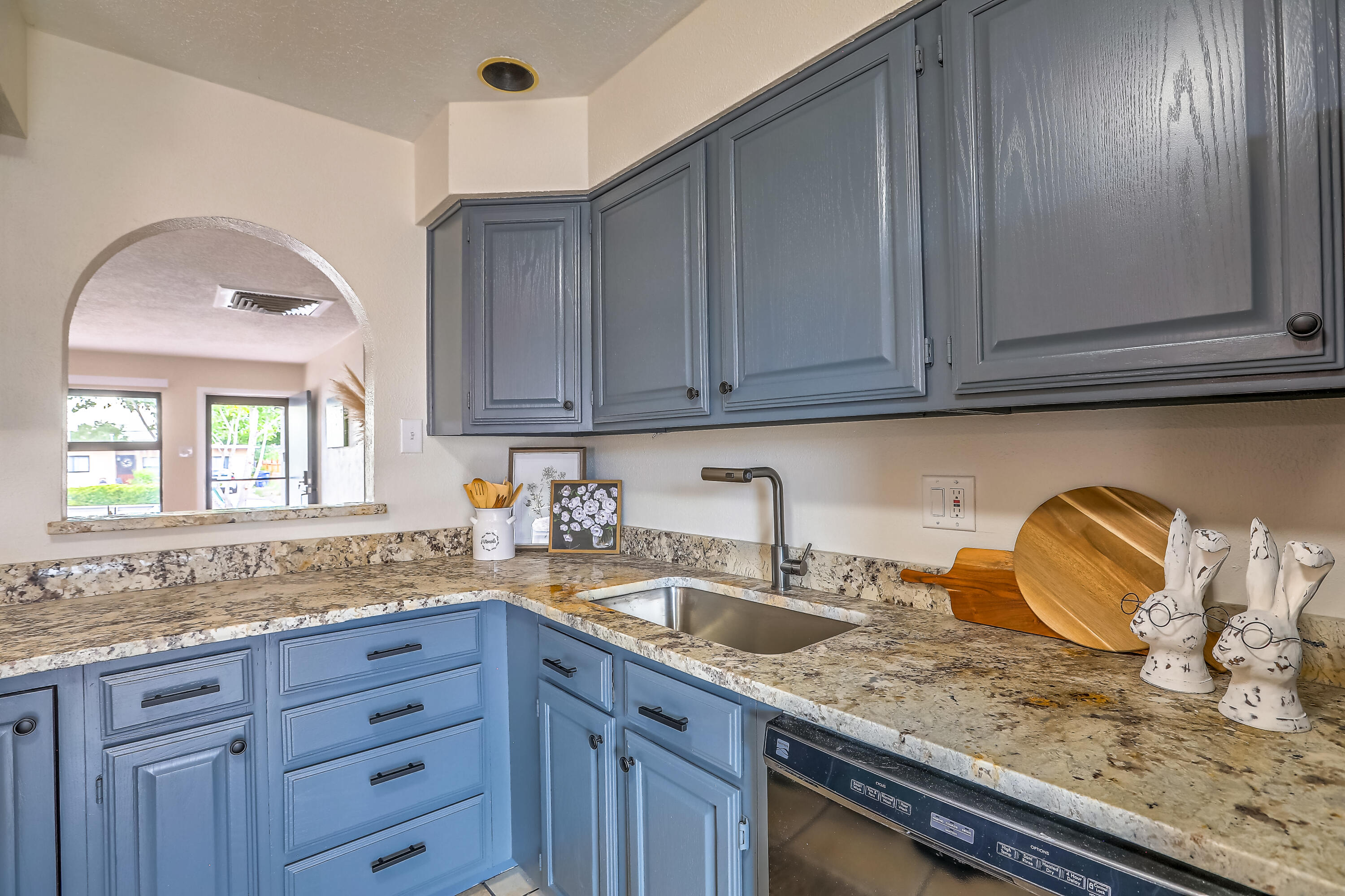 3710 JEANNE Court NE