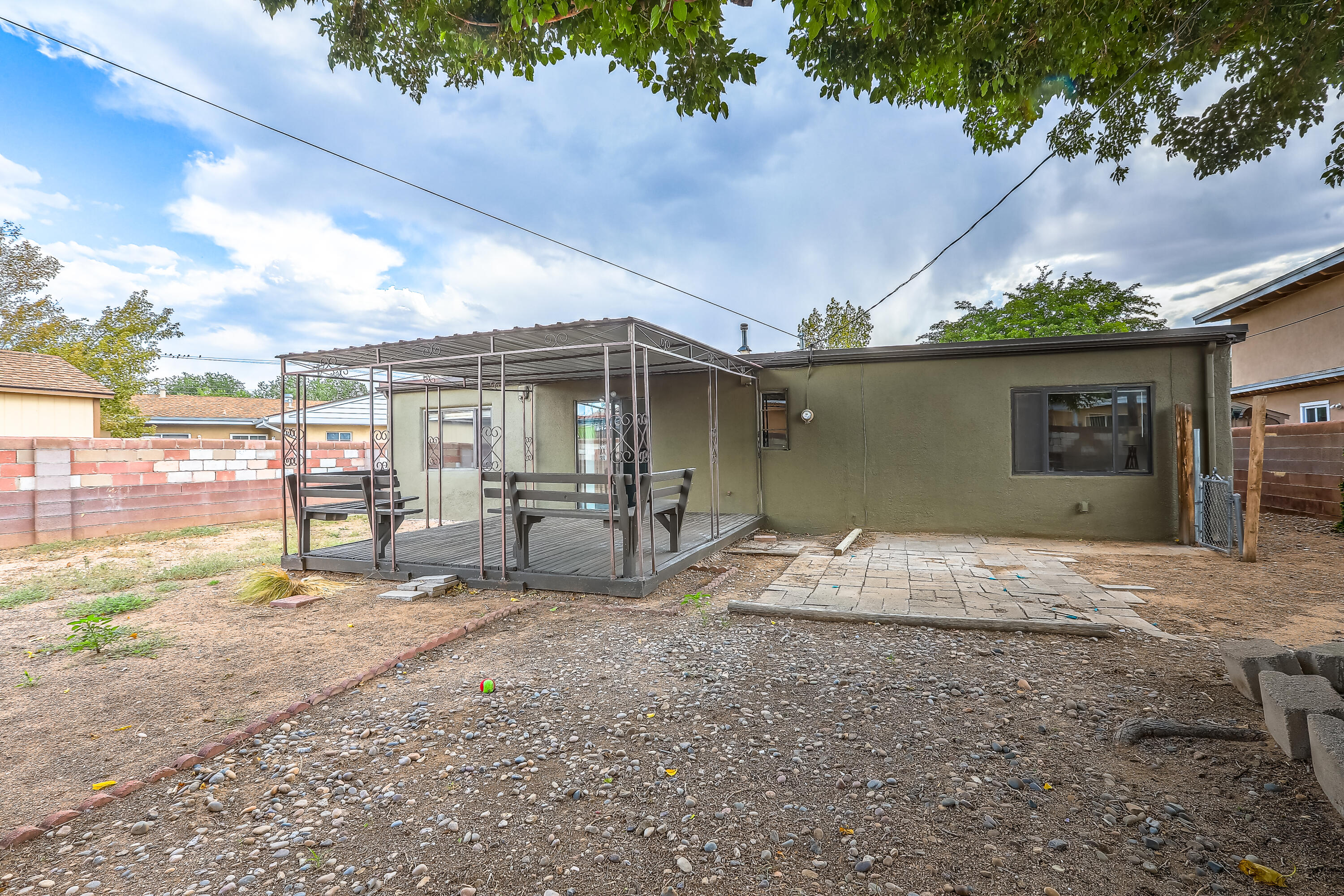 3710 JEANNE Court NE