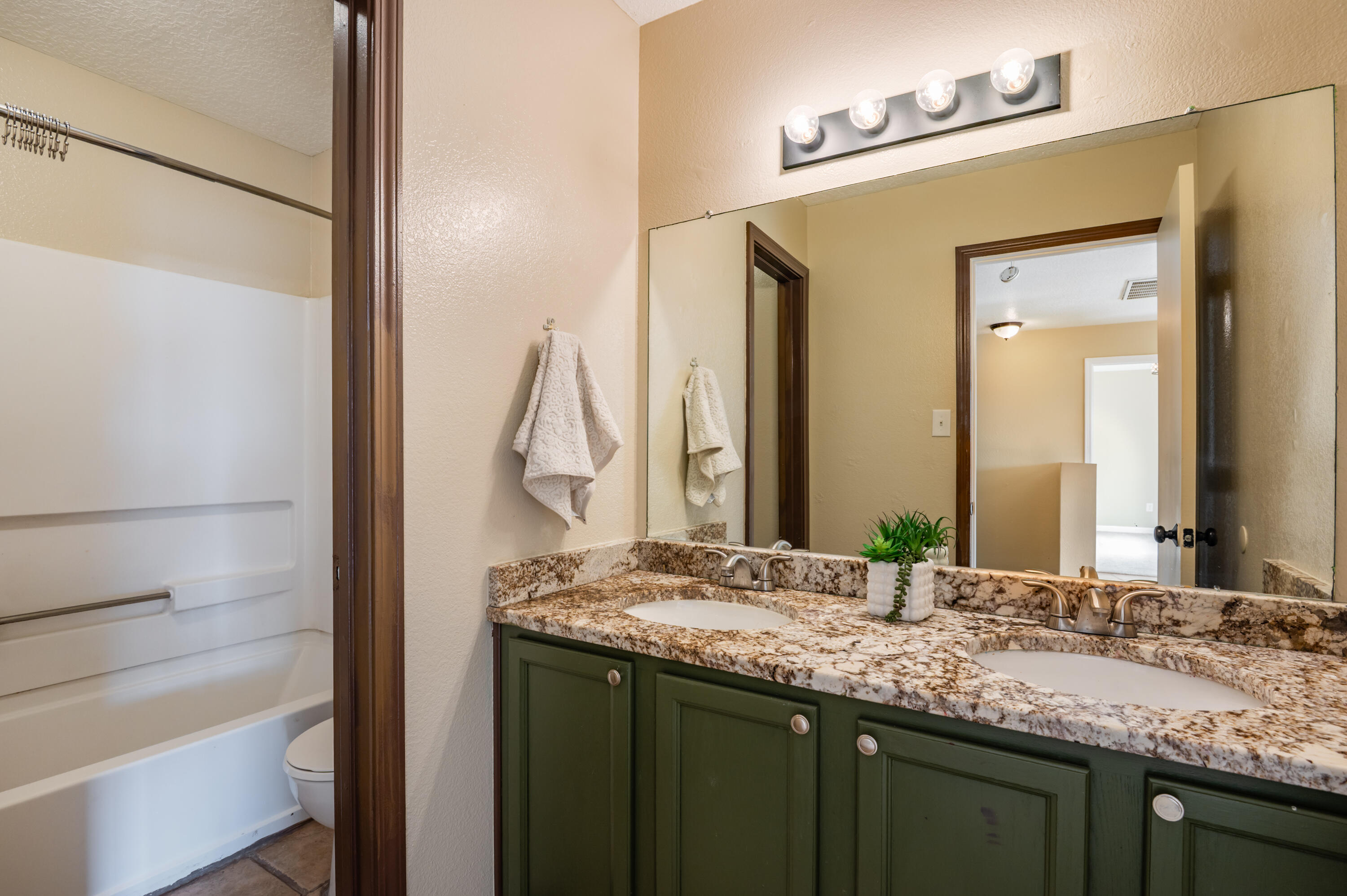 3541 ELDER MEADOWS Drive NE