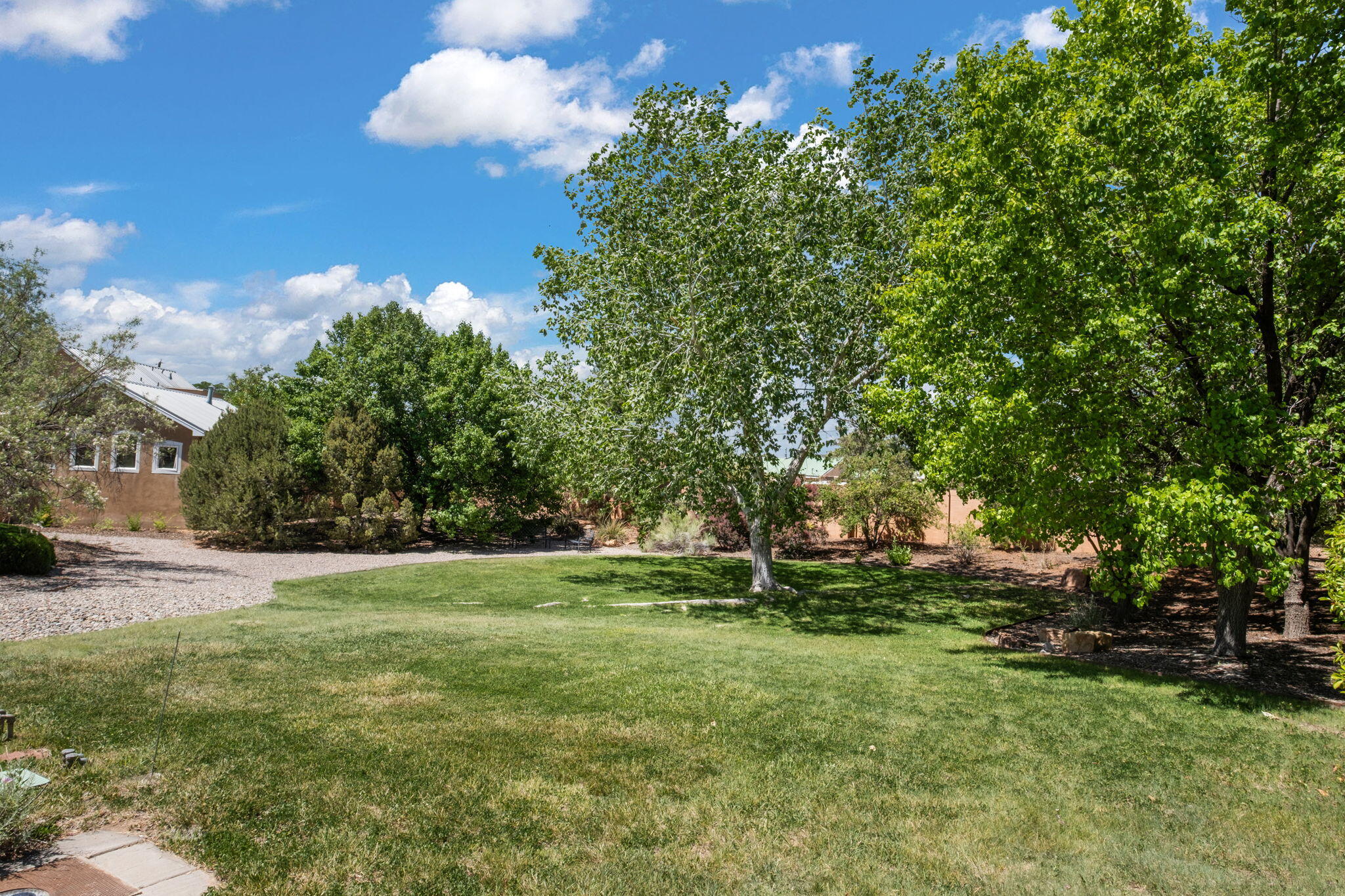 1904 TIERRA VIDA Place NW