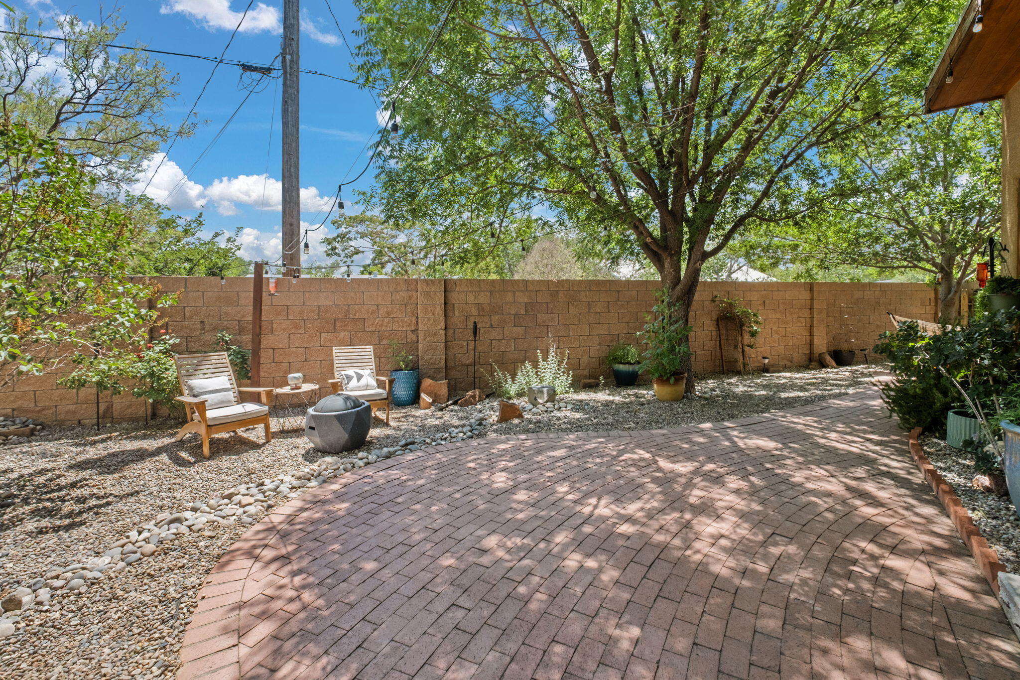 1904 TIERRA VIDA Place NW