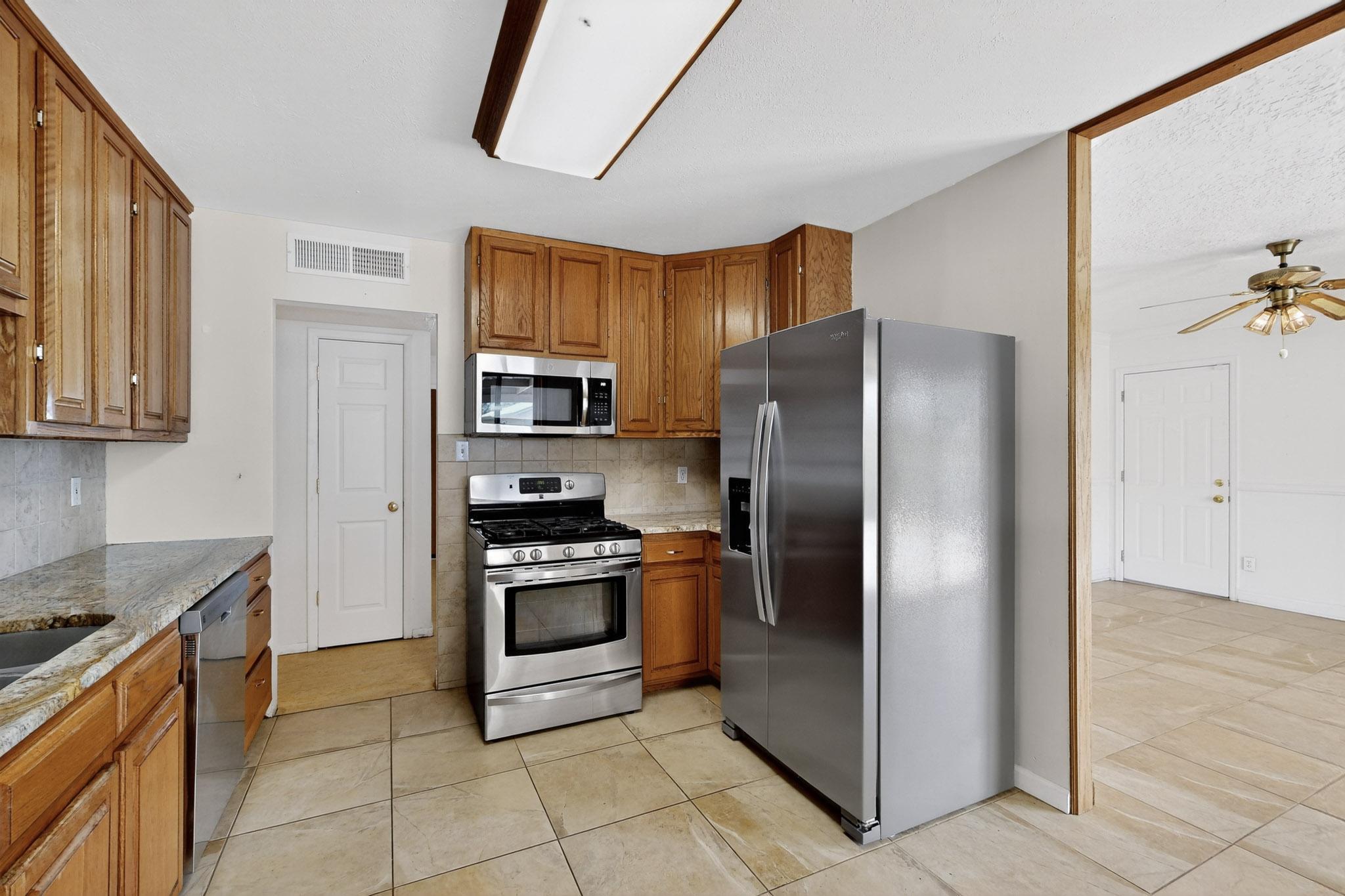 7413 ARVADA Avenue NE