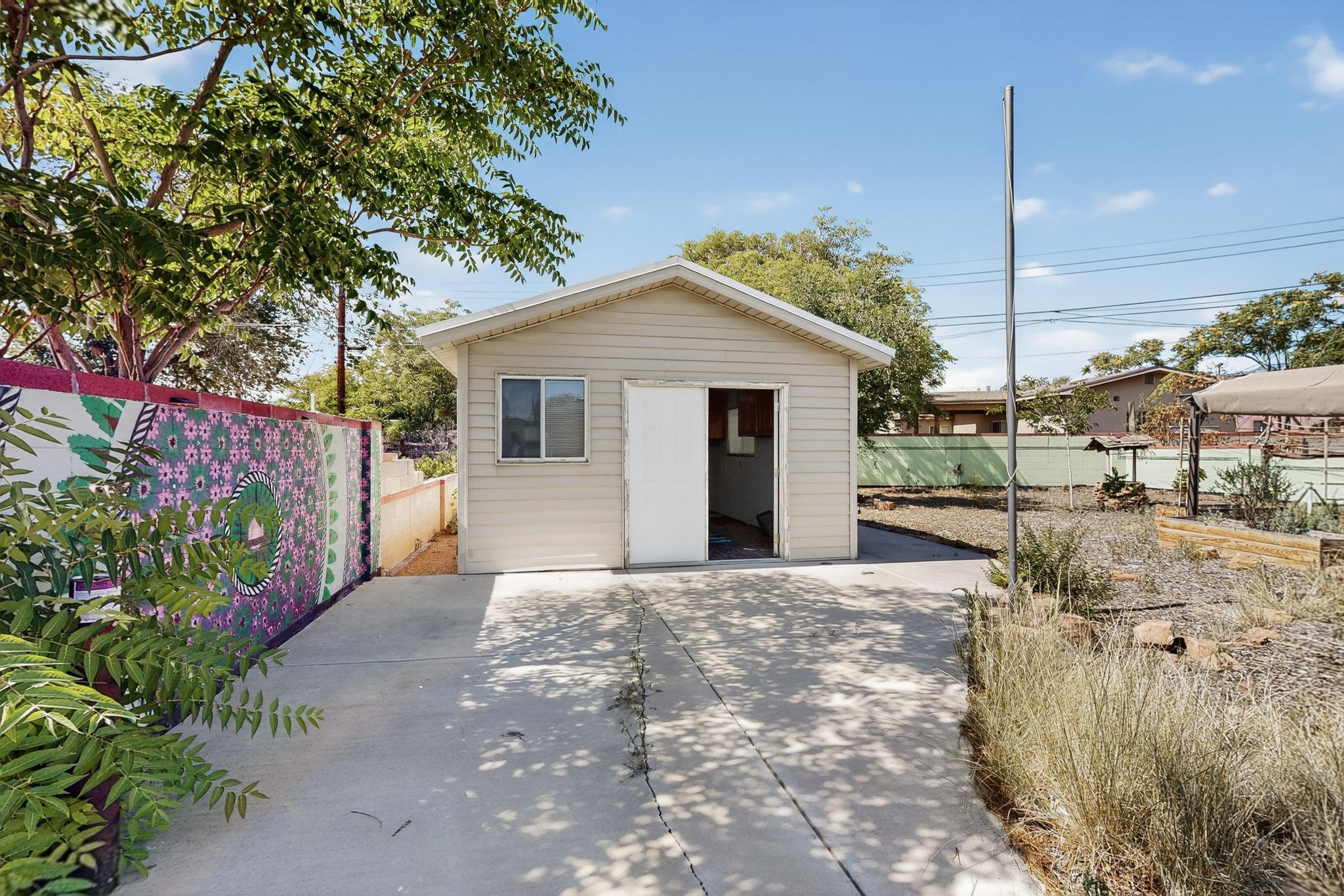 7413 ARVADA Avenue NE