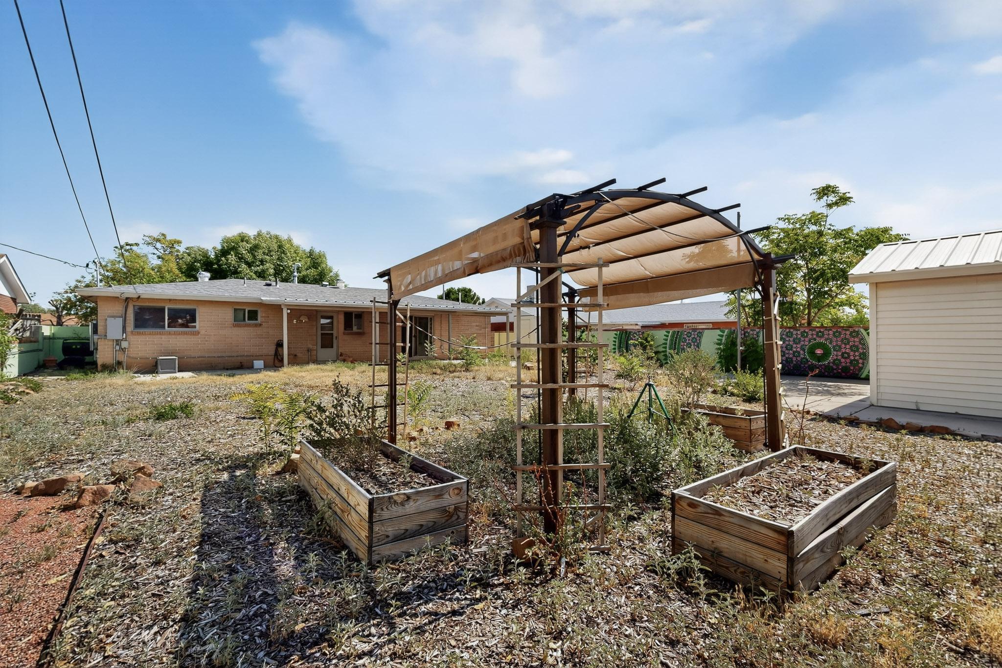 7413 ARVADA Avenue NE