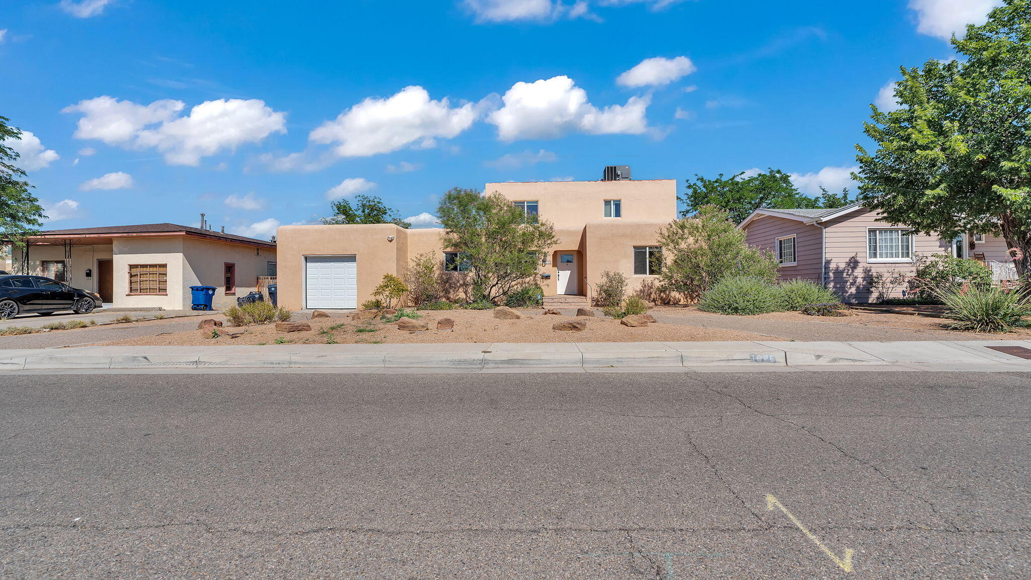 1025 VASSAR Drive NE