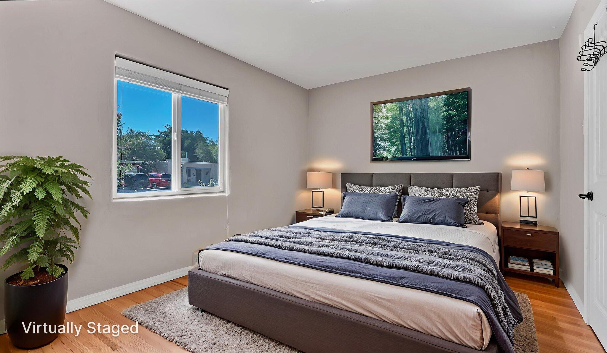 1025 VASSAR Drive NE