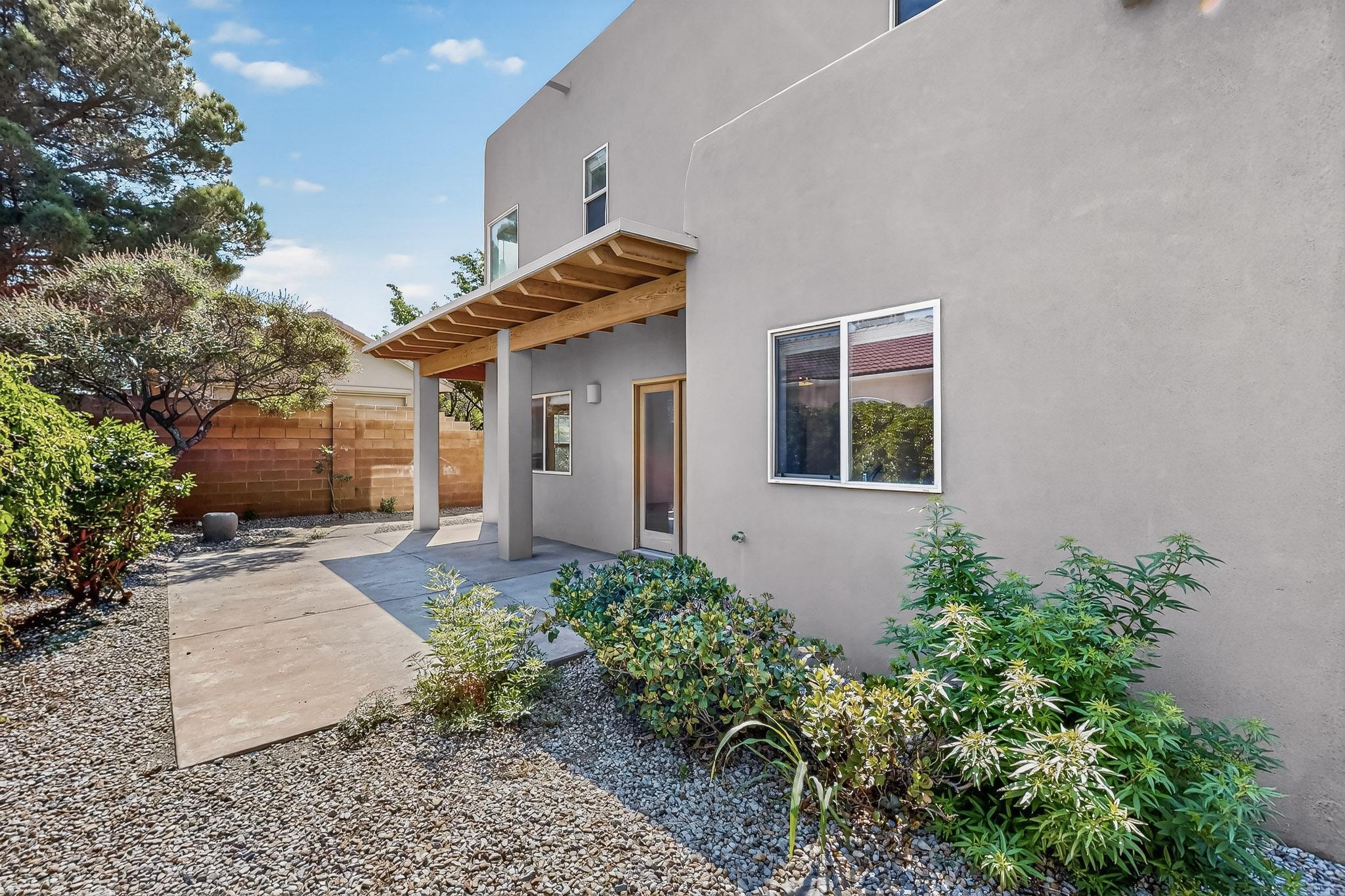 7335 Dancing Eagle Avenue NE