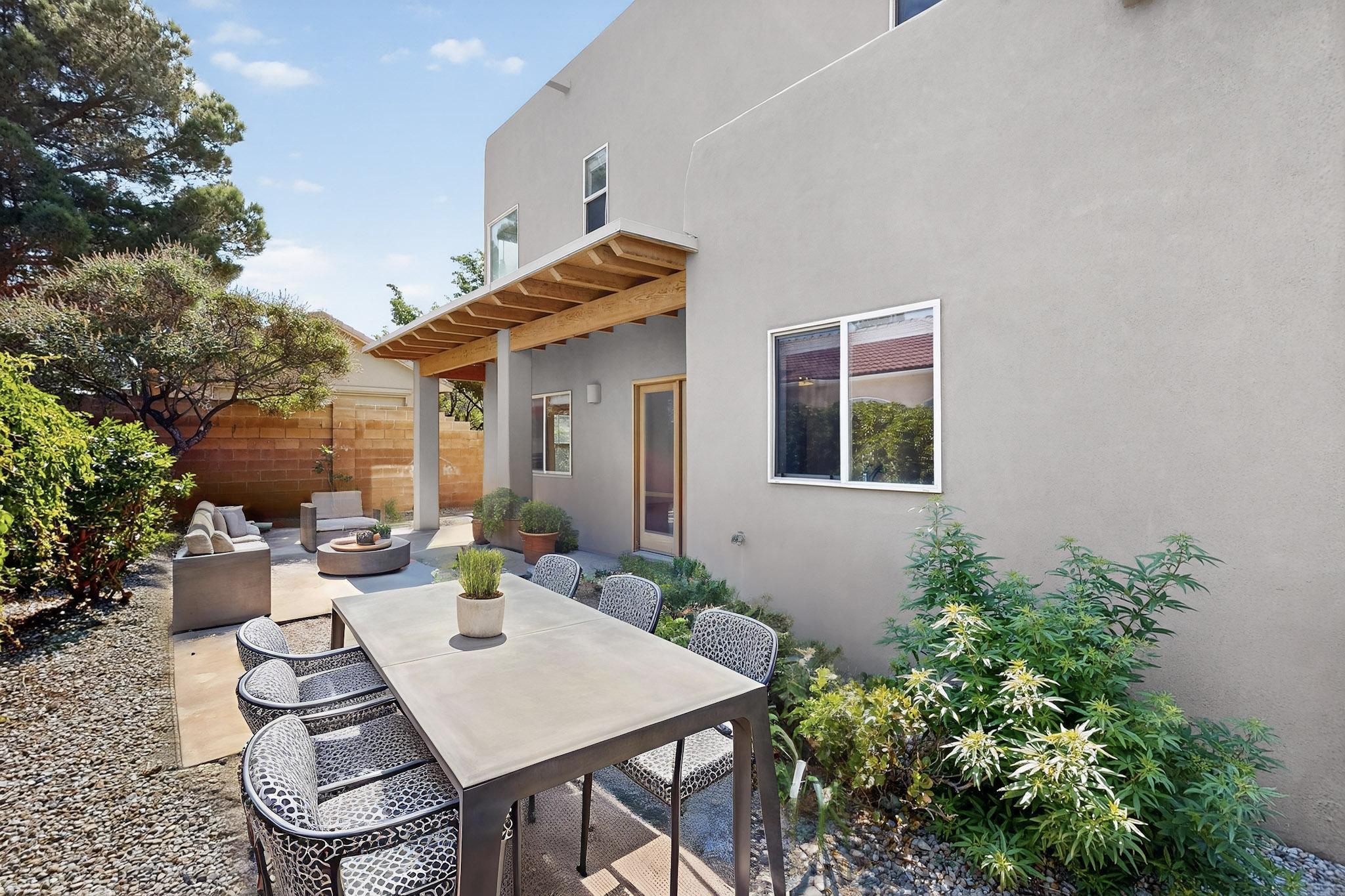 7335 Dancing Eagle Avenue NE