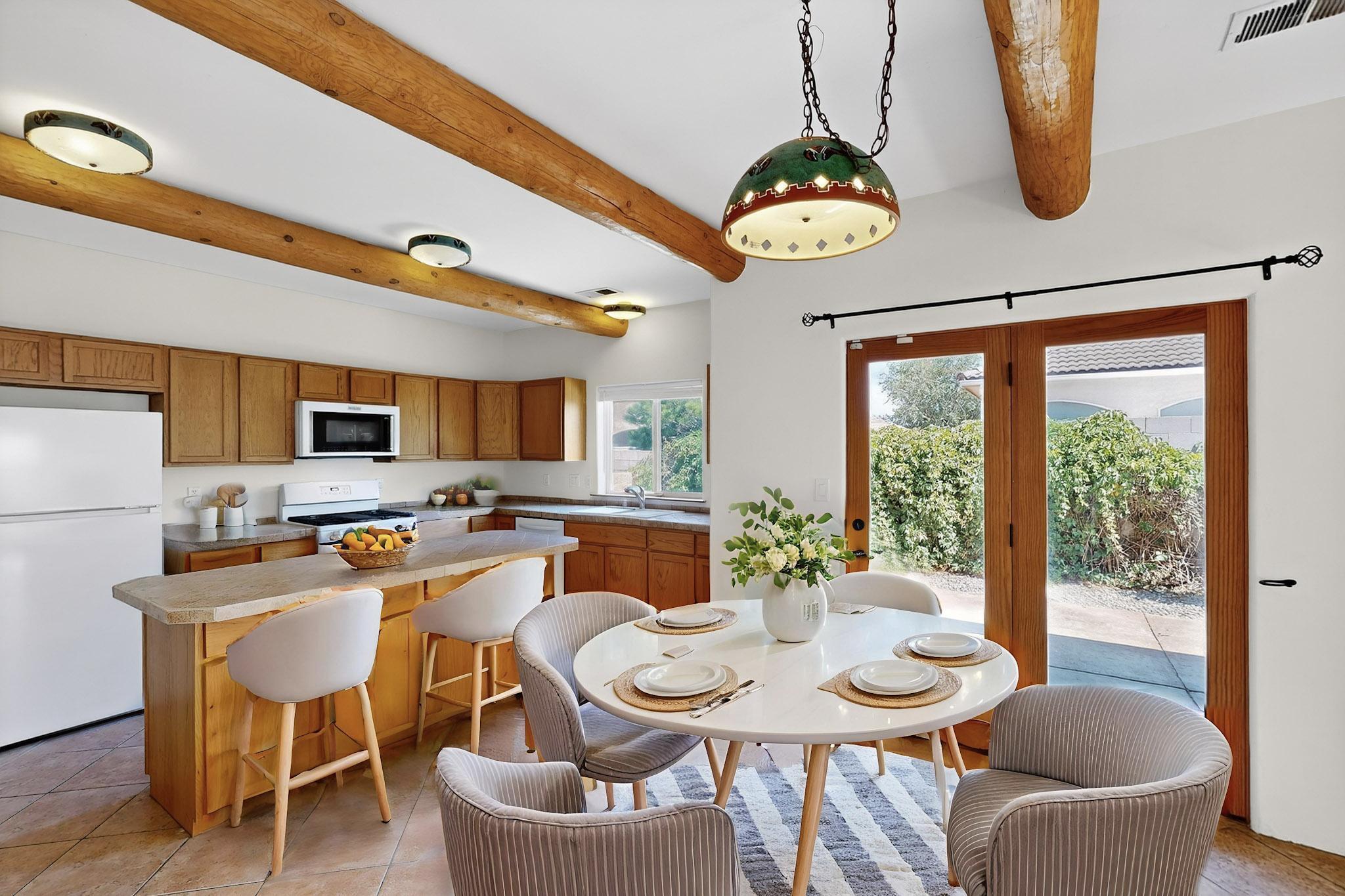 7335 Dancing Eagle Avenue NE