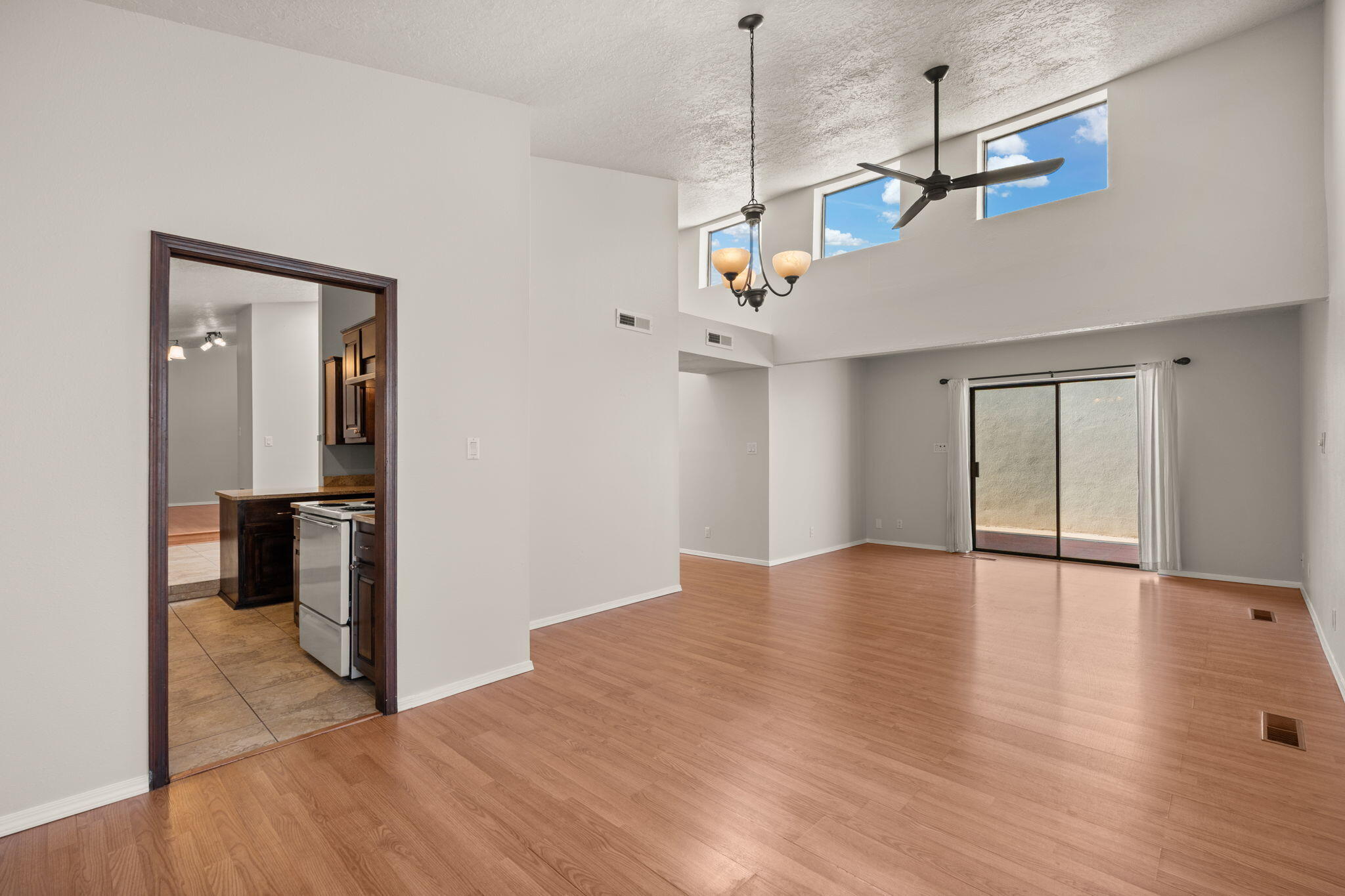 3108 DALLAS Street NE