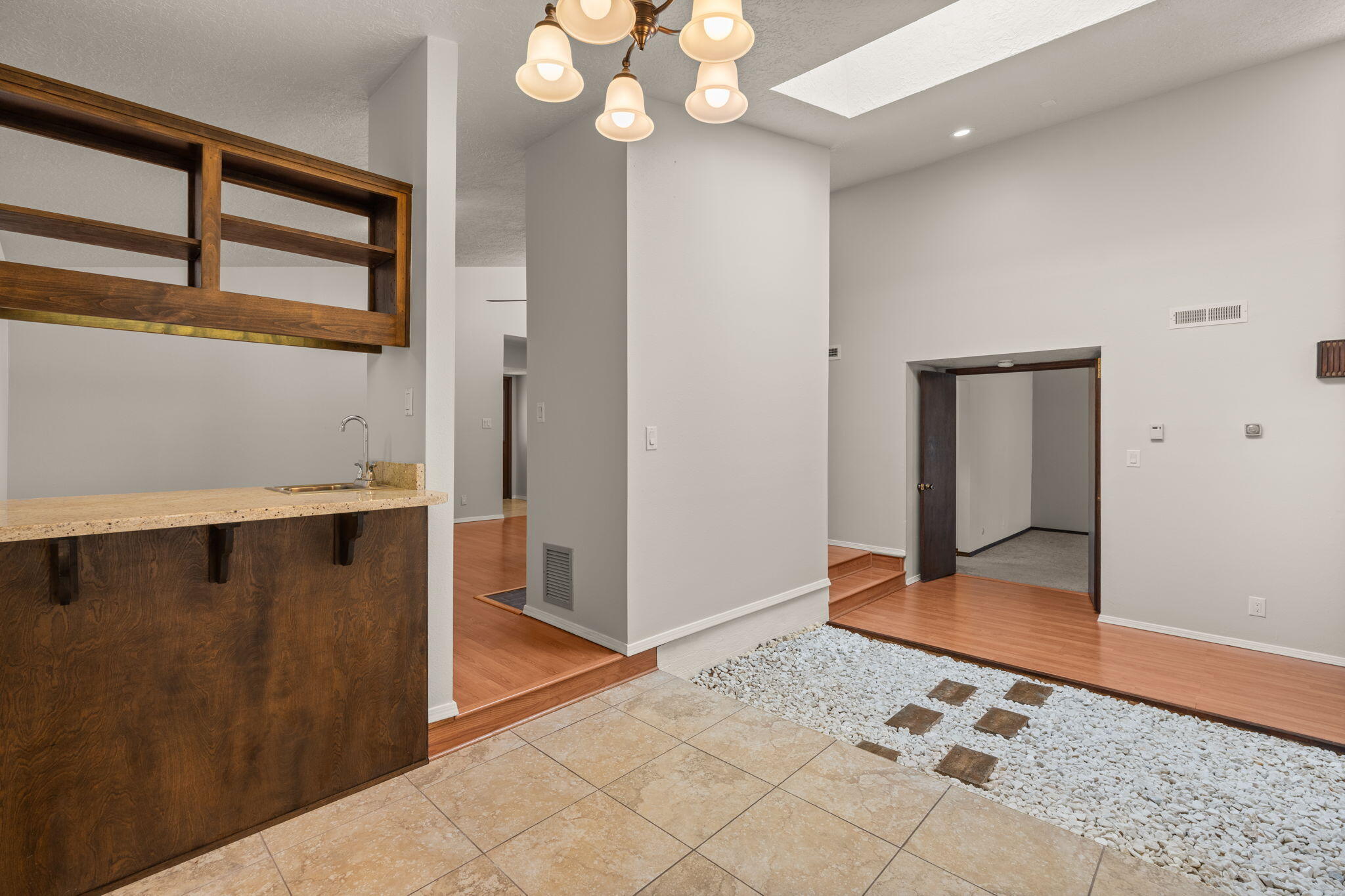 3108 DALLAS Street NE