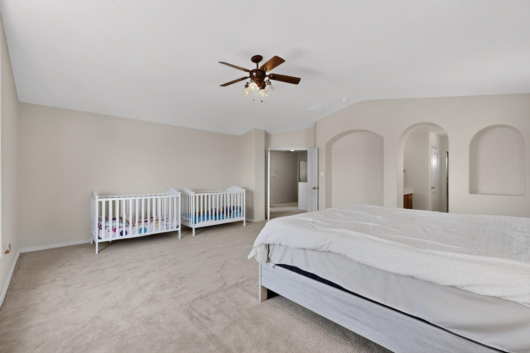 409 PLAYFUL MEADOWS Drive NE