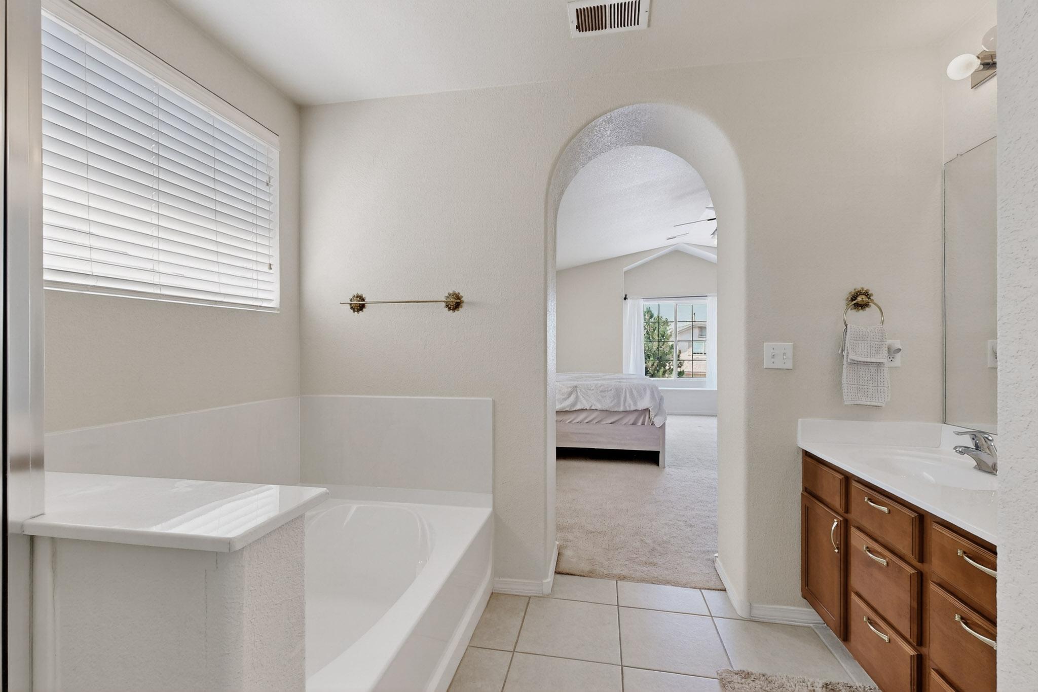 409 PLAYFUL MEADOWS Drive NE