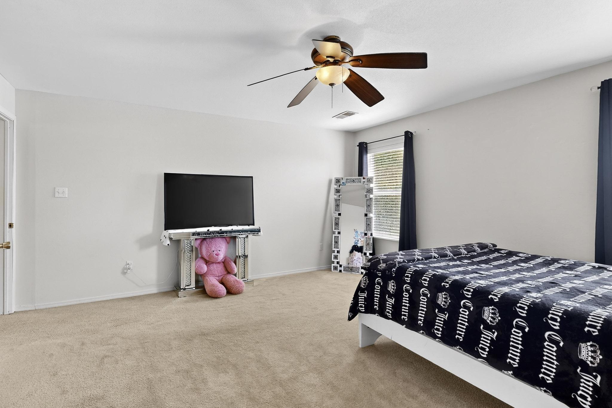 409 PLAYFUL MEADOWS Drive NE