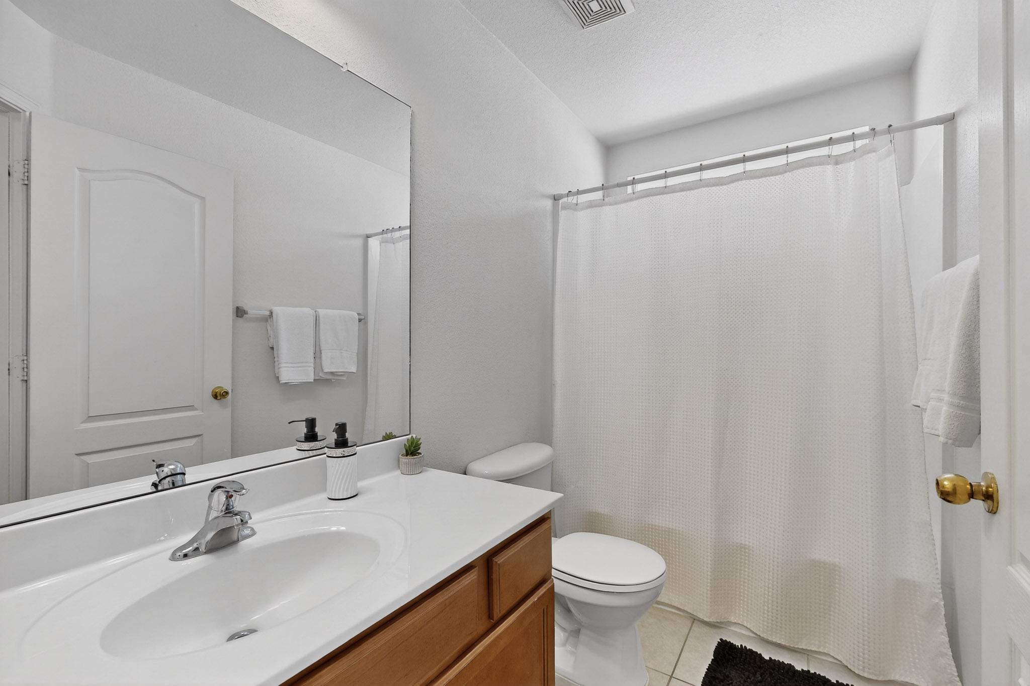 409 PLAYFUL MEADOWS Drive NE