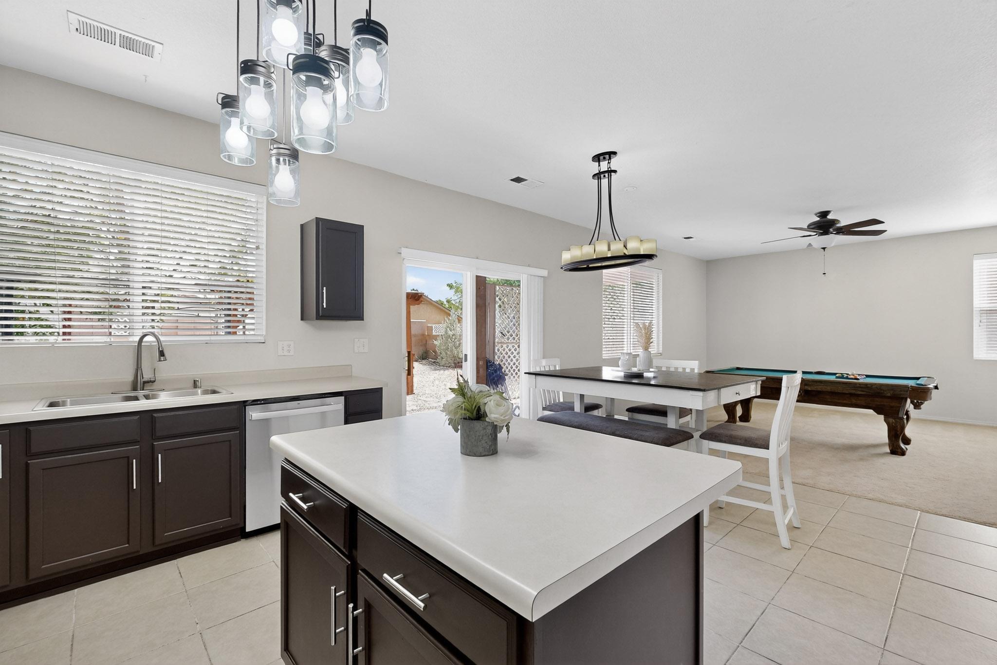 409 PLAYFUL MEADOWS Drive NE