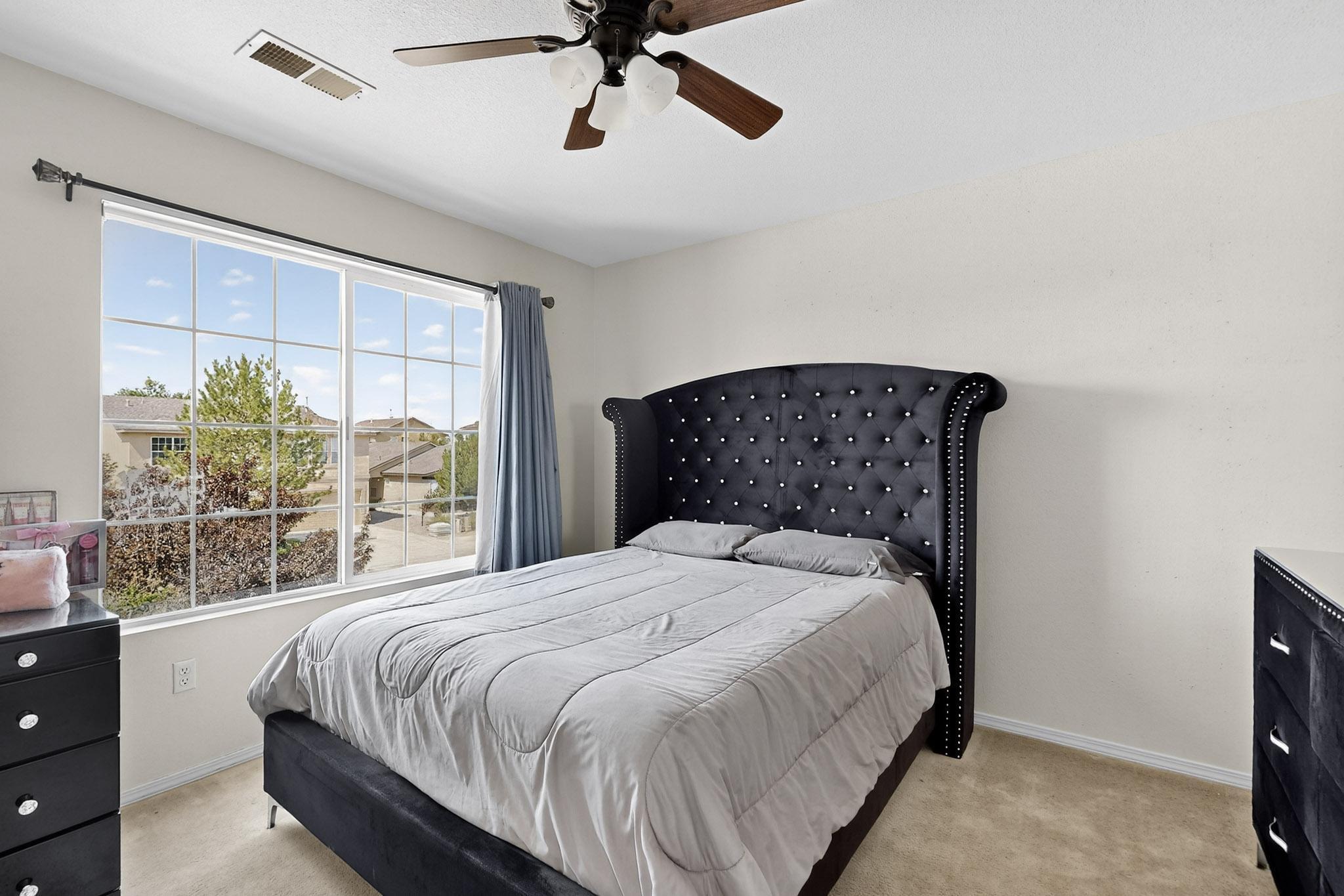 409 PLAYFUL MEADOWS Drive NE