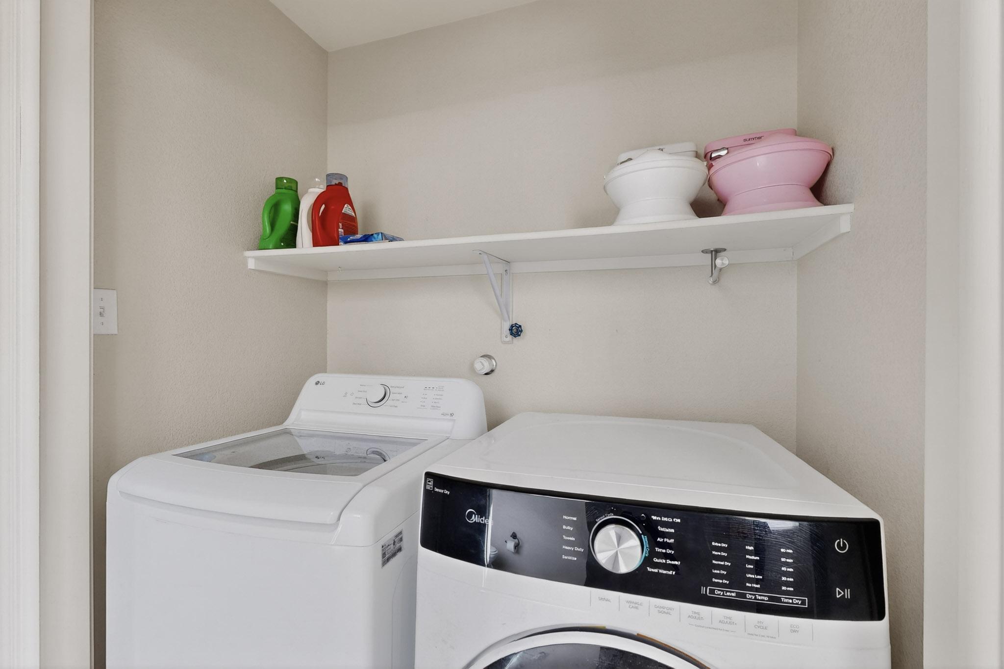 409 PLAYFUL MEADOWS Drive NE