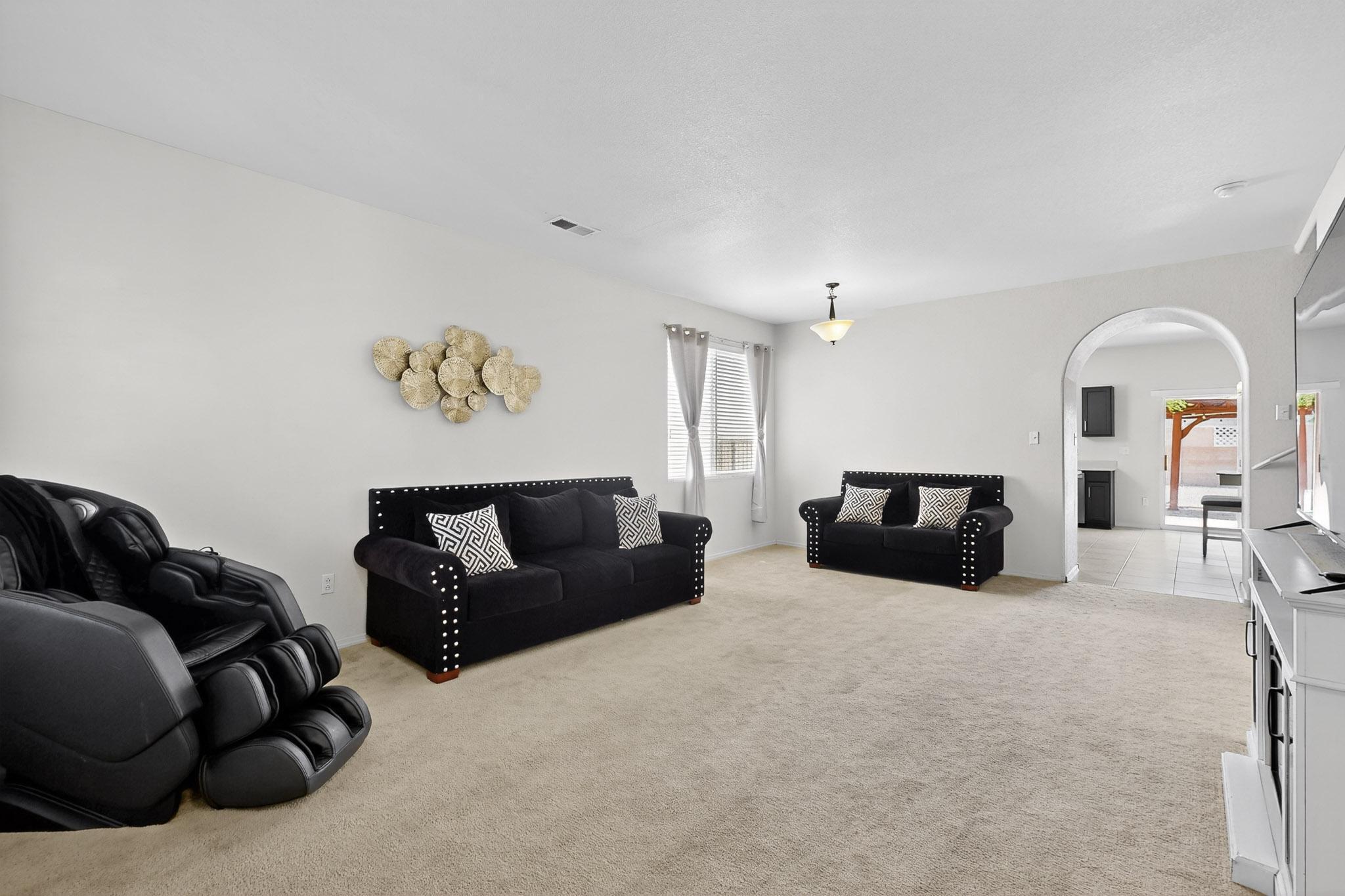 409 PLAYFUL MEADOWS Drive NE