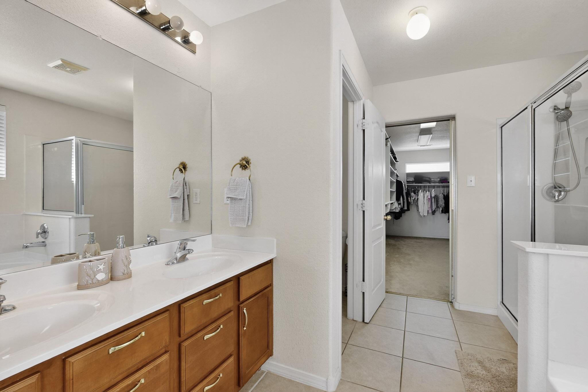 409 PLAYFUL MEADOWS Drive NE