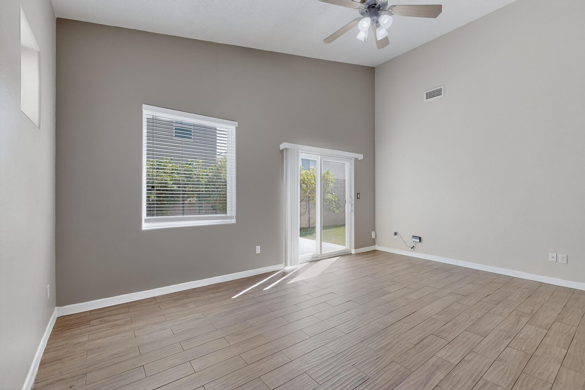 2023 DILLON Drive NE