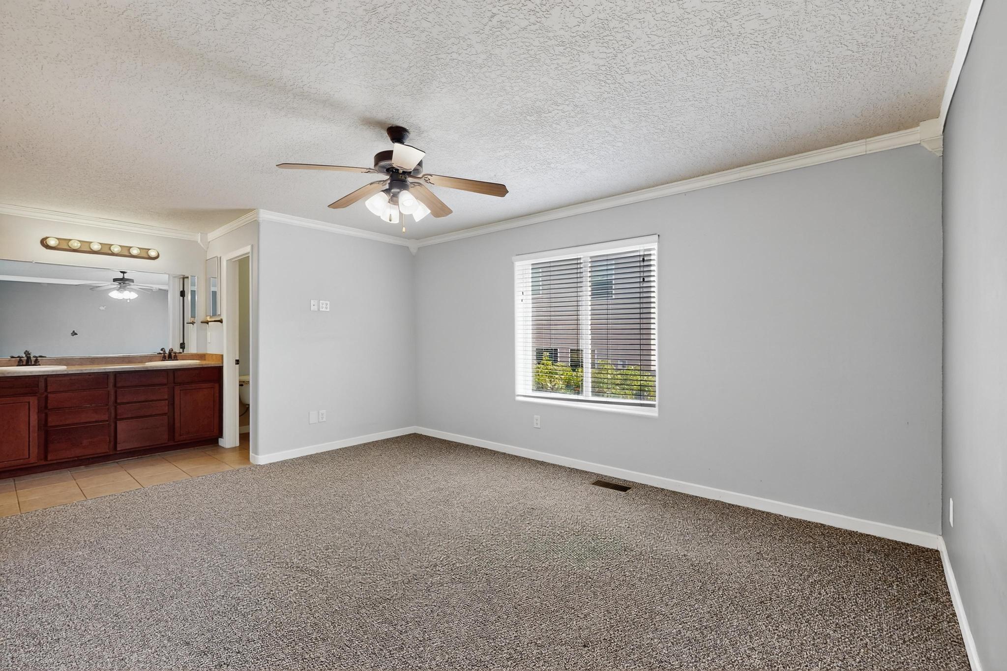 2023 DILLON Drive NE