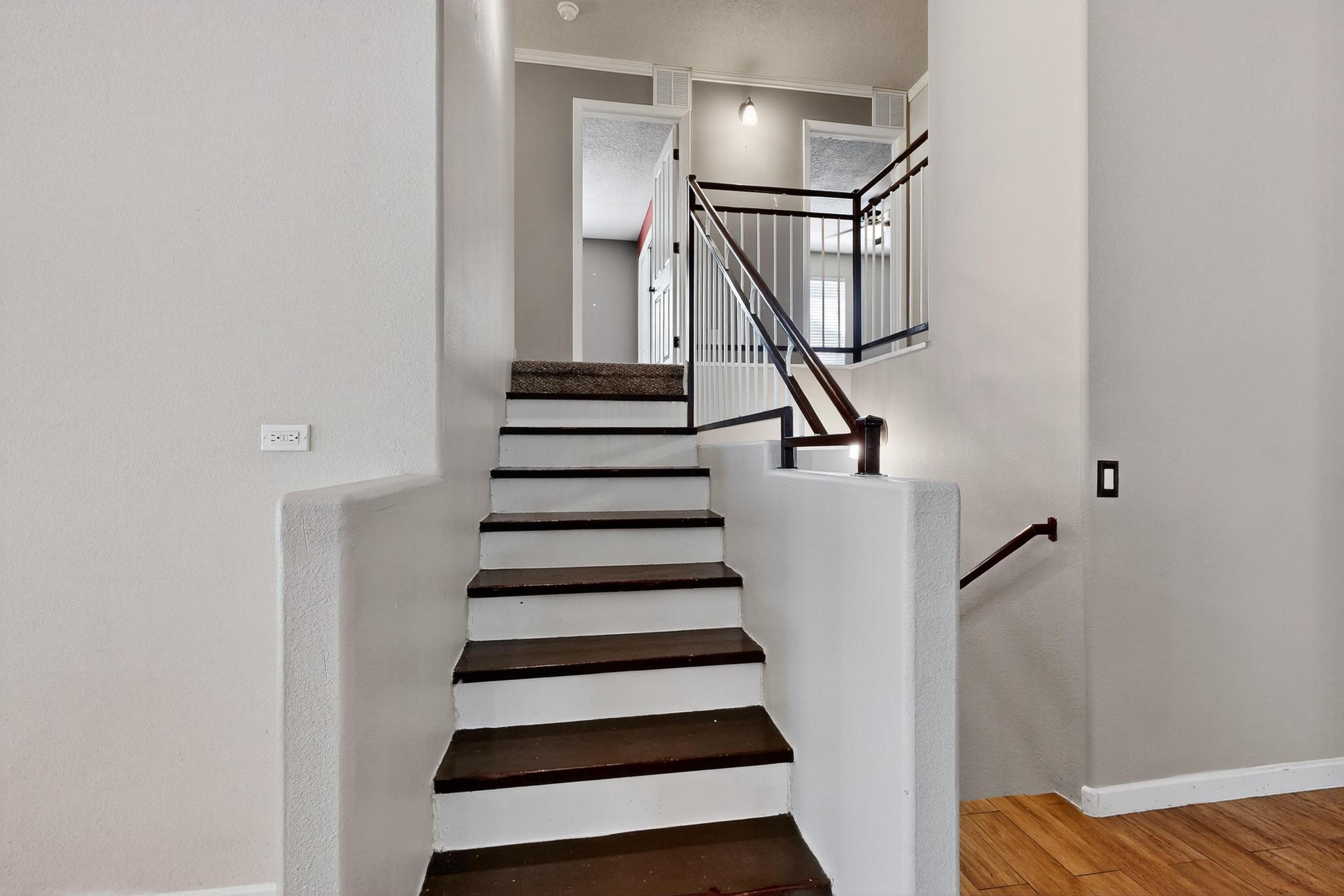 2023 DILLON Drive NE