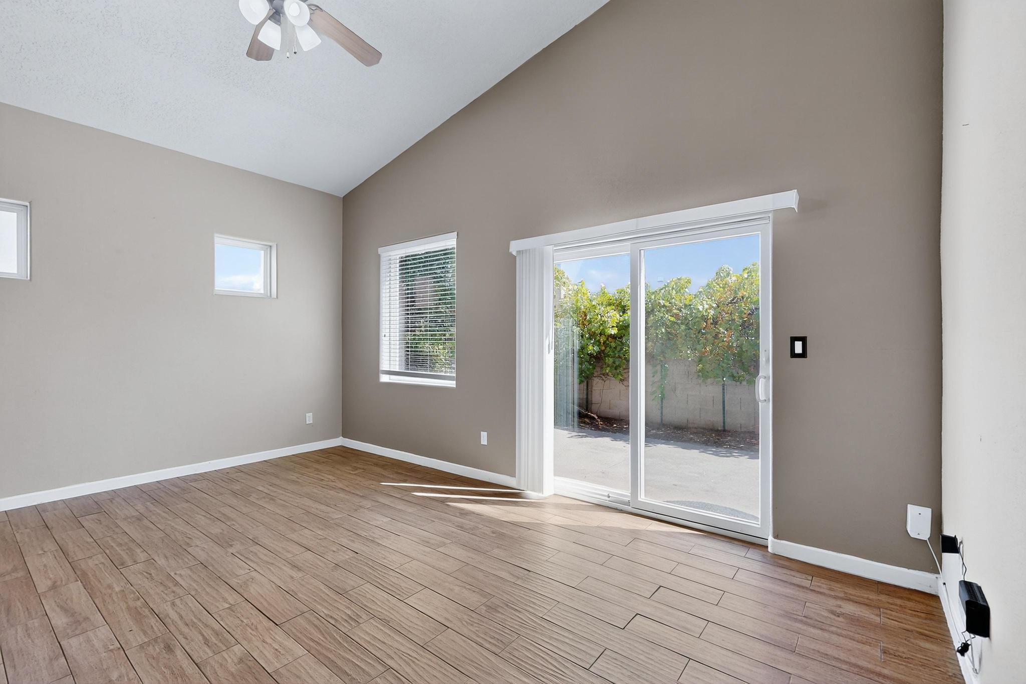 2023 DILLON Drive NE