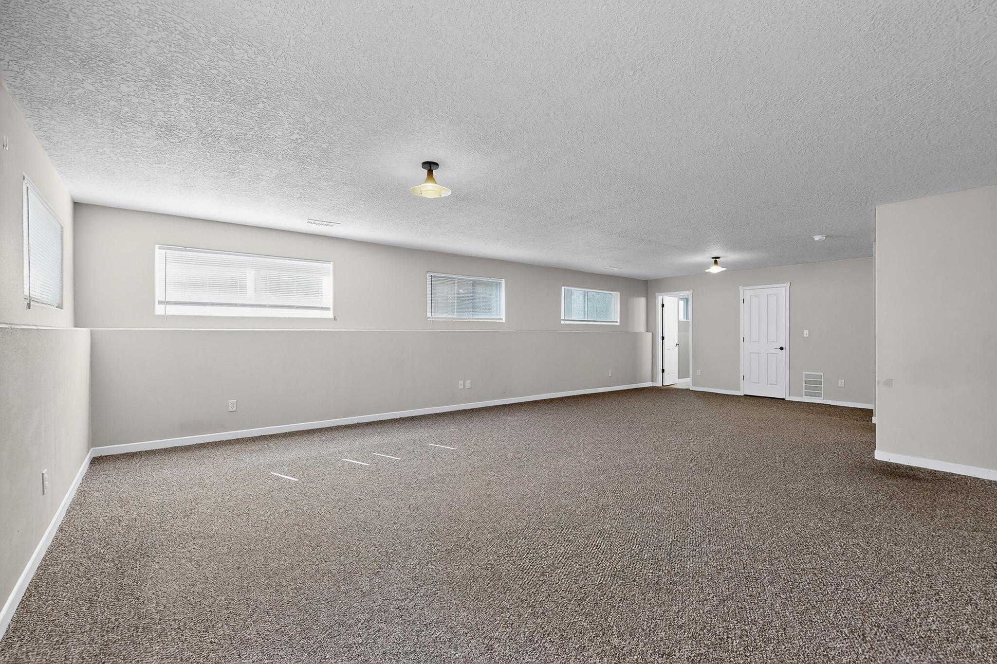 2023 DILLON Drive NE