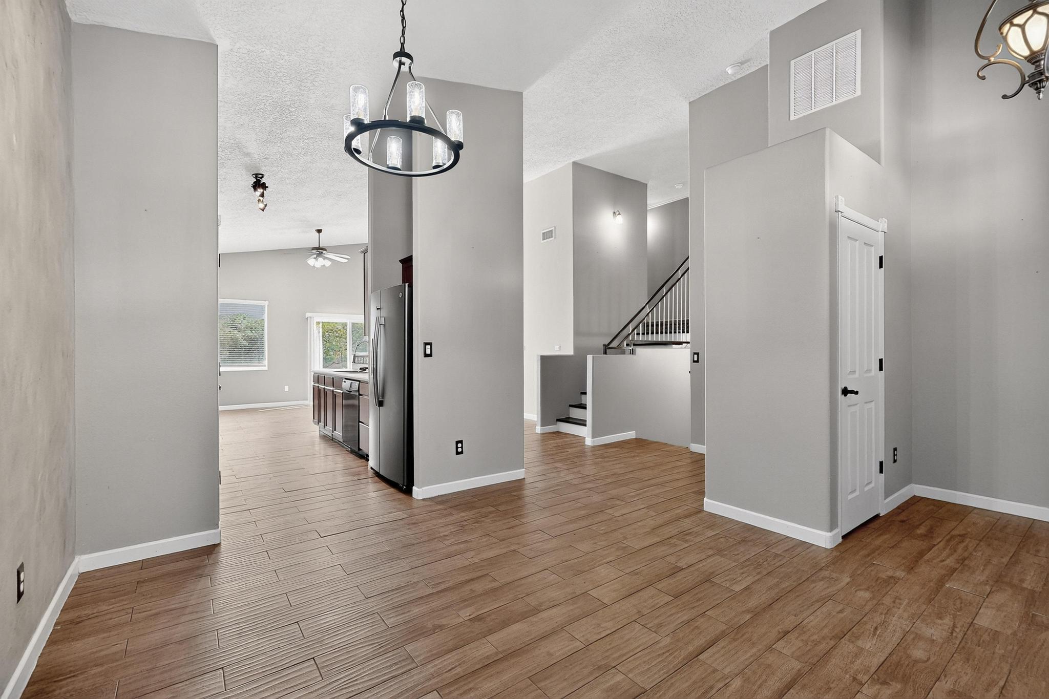 2023 DILLON Drive NE