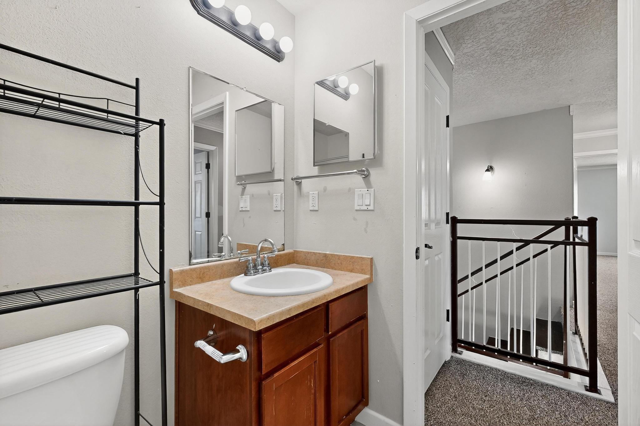 2023 DILLON Drive NE