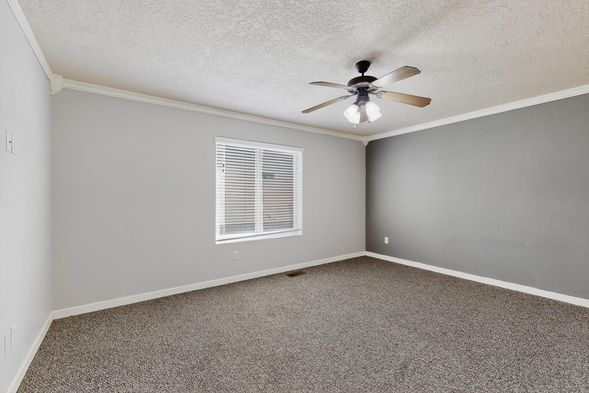 2023 DILLON Drive NE