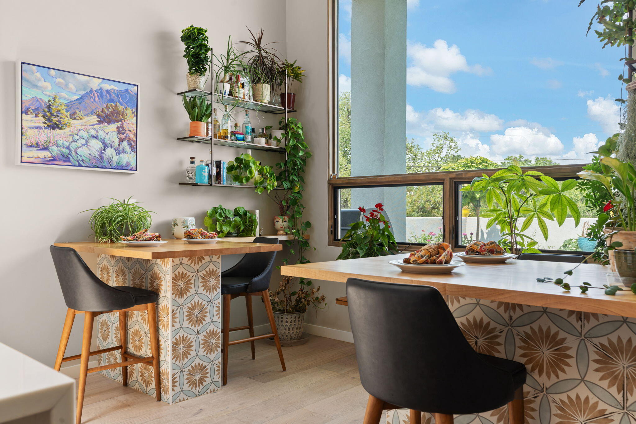 1100 RIDGECREST Drive SE