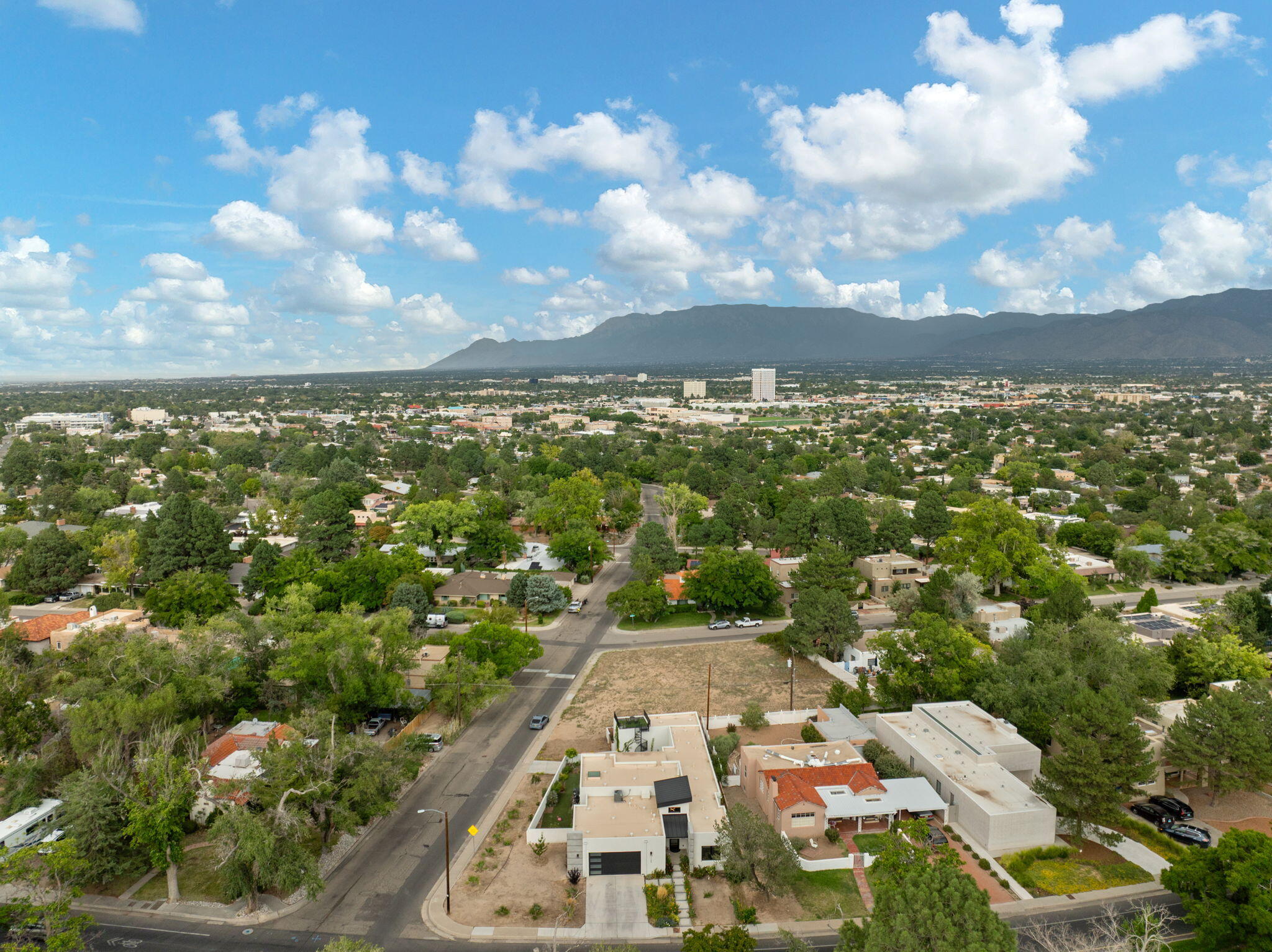 1100 RIDGECREST Drive SE