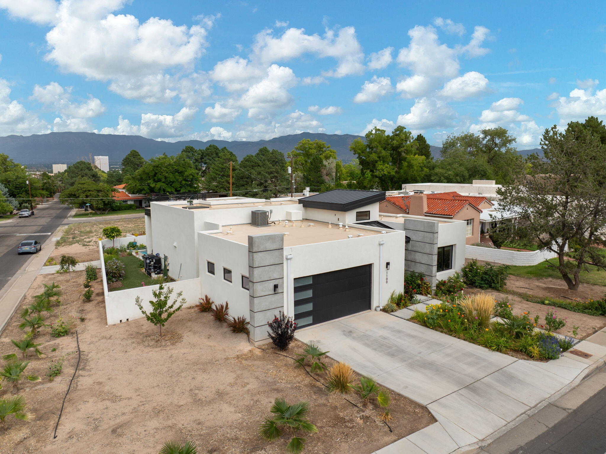 1100 RIDGECREST Drive SE