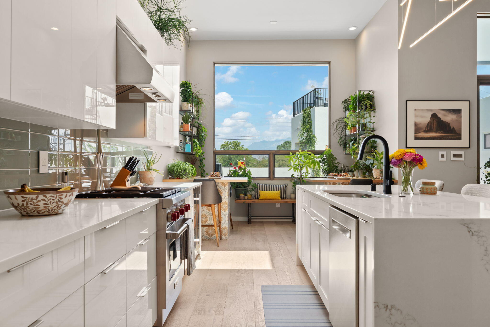 1100 RIDGECREST Drive SE