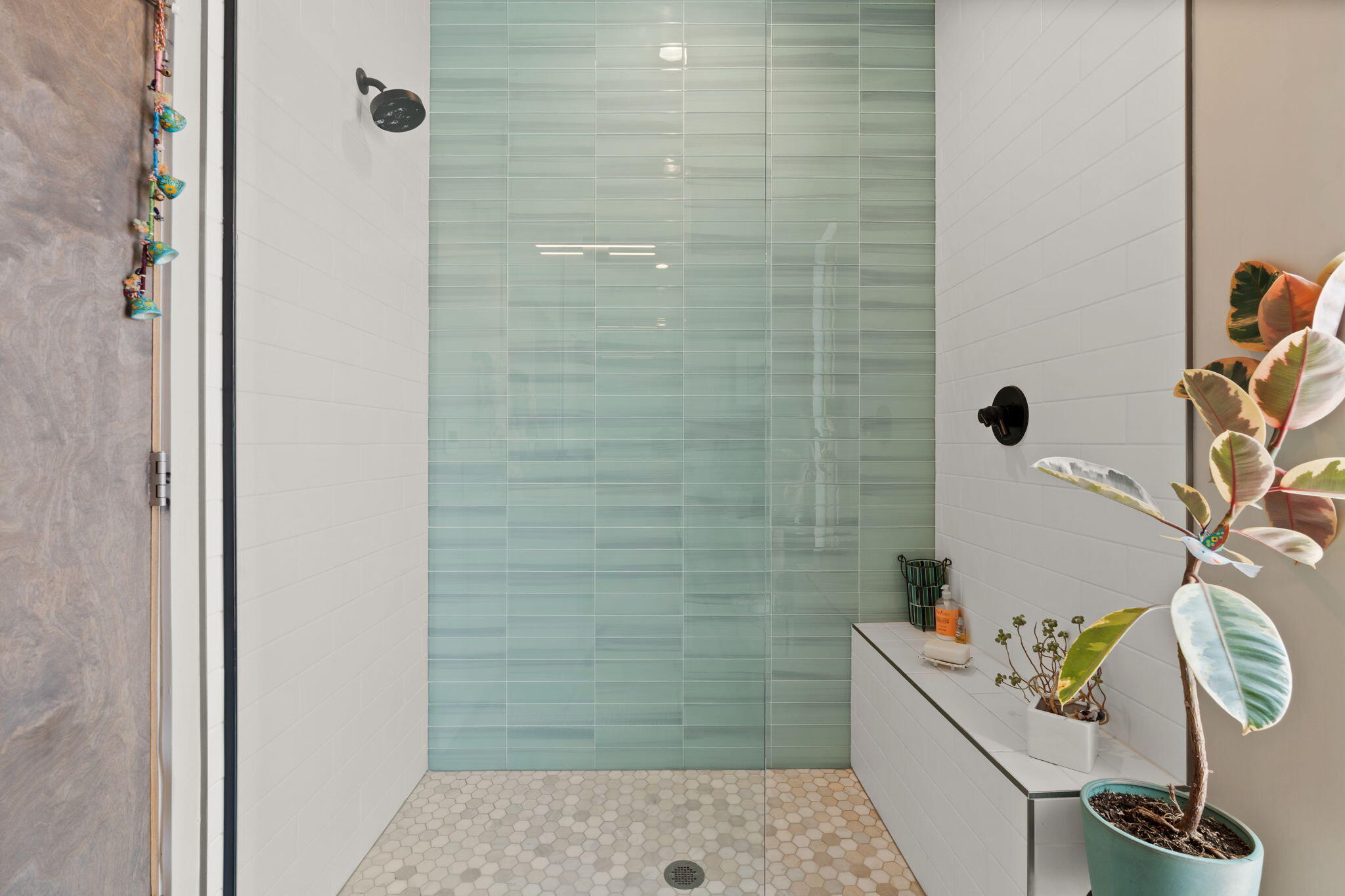 1100 RIDGECREST Drive SE