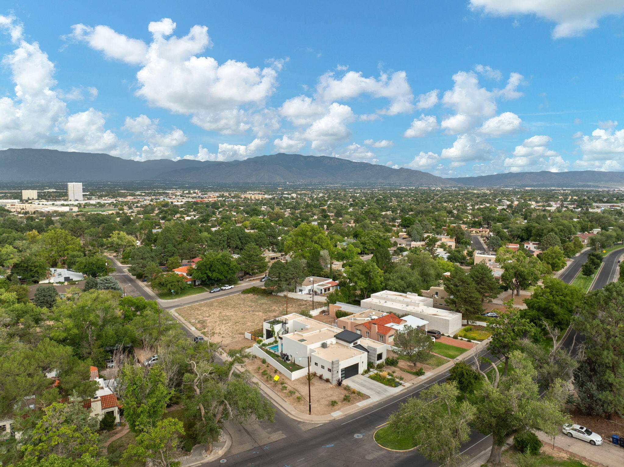 1100 RIDGECREST Drive SE