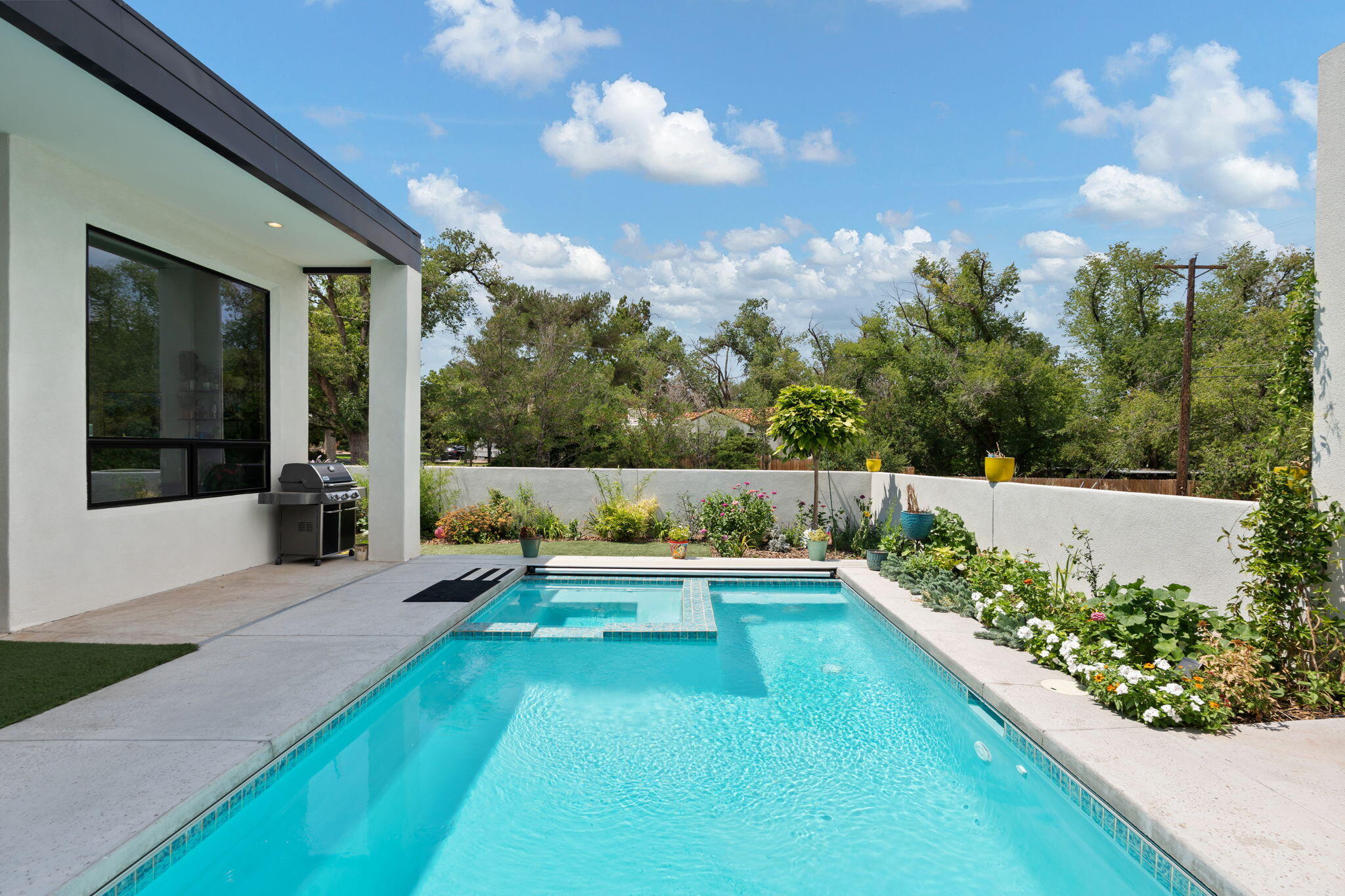 1100 RIDGECREST Drive SE