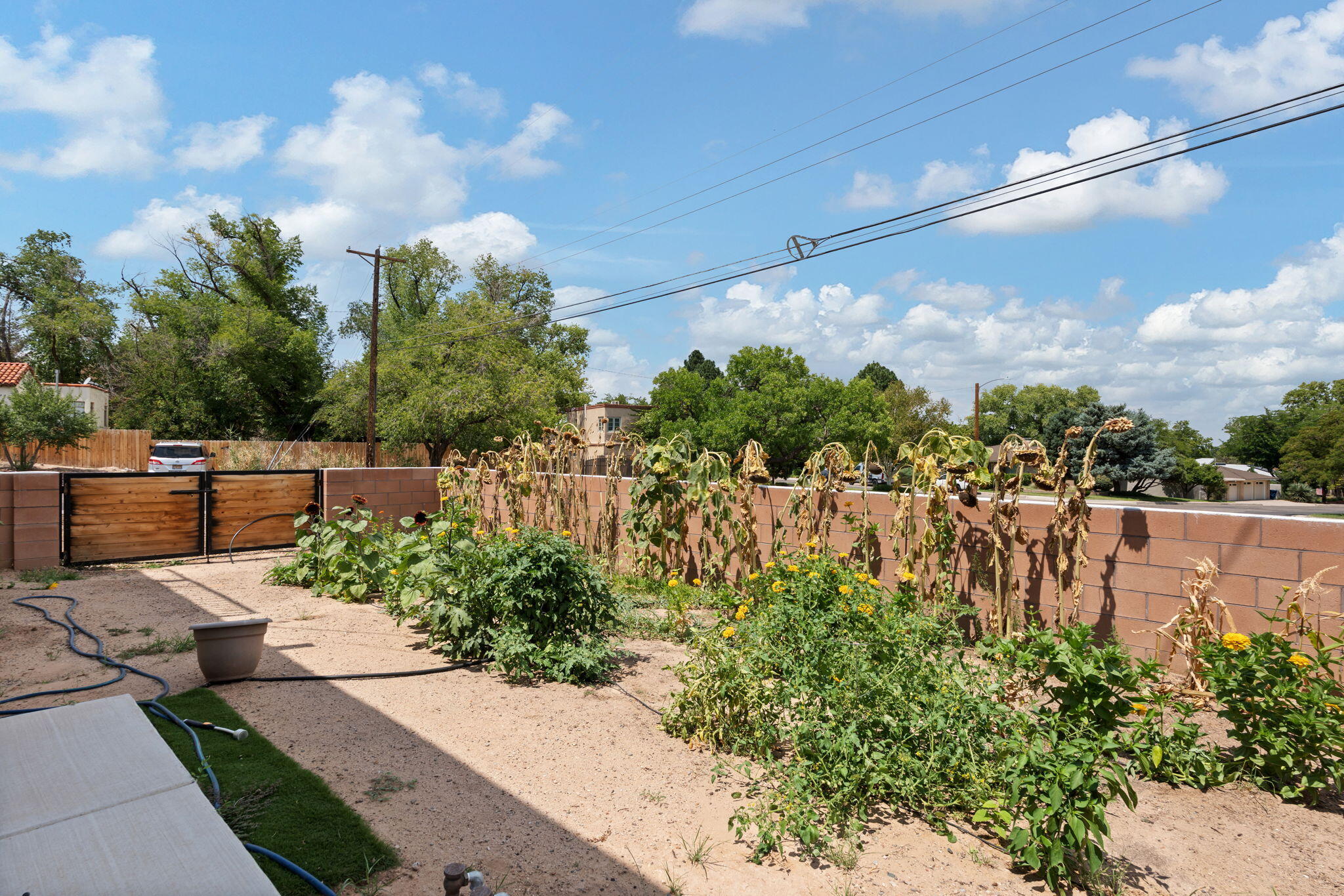 1100 RIDGECREST Drive SE