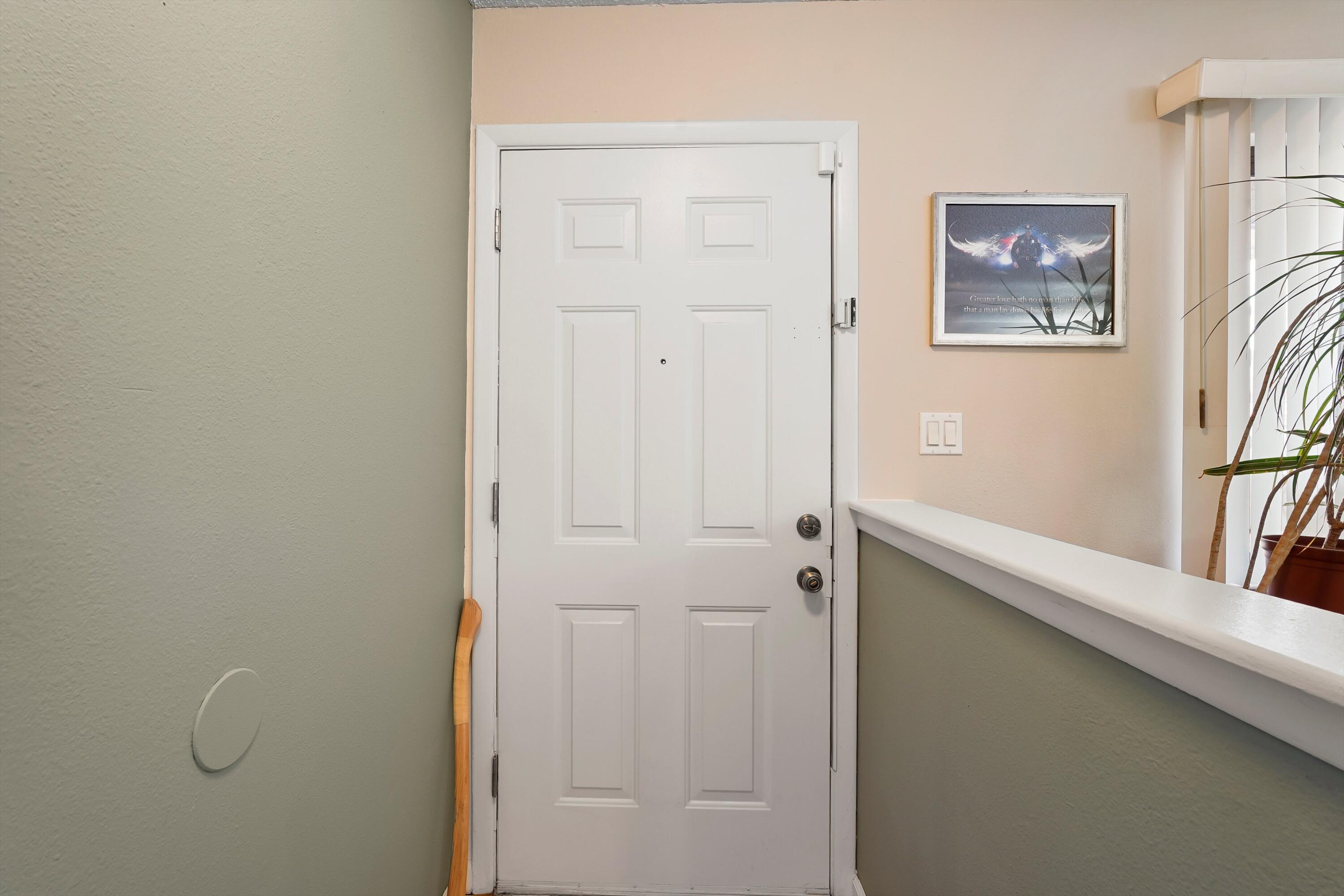 1209 HUPMOBILE Drive NE