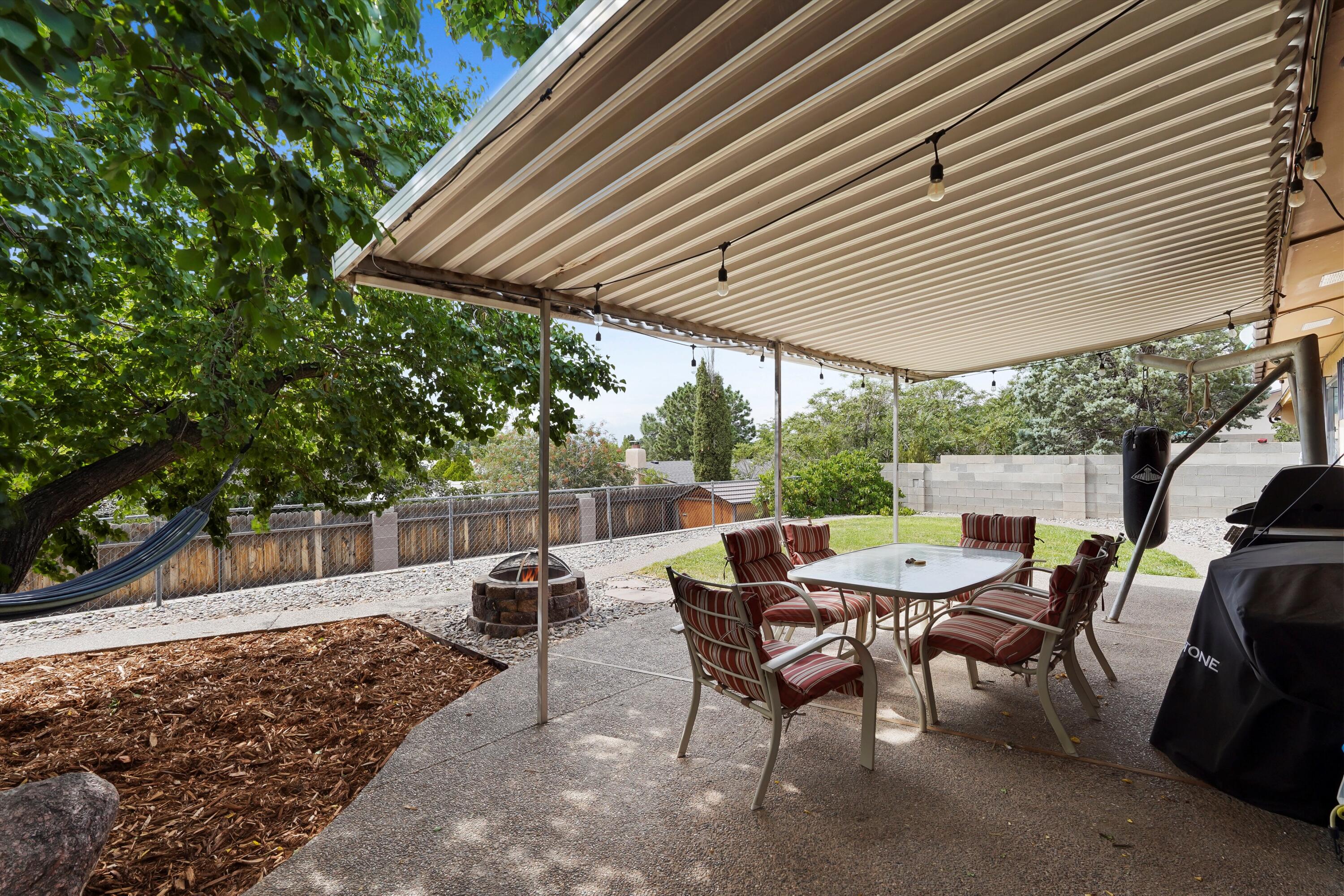 1209 HUPMOBILE Drive NE