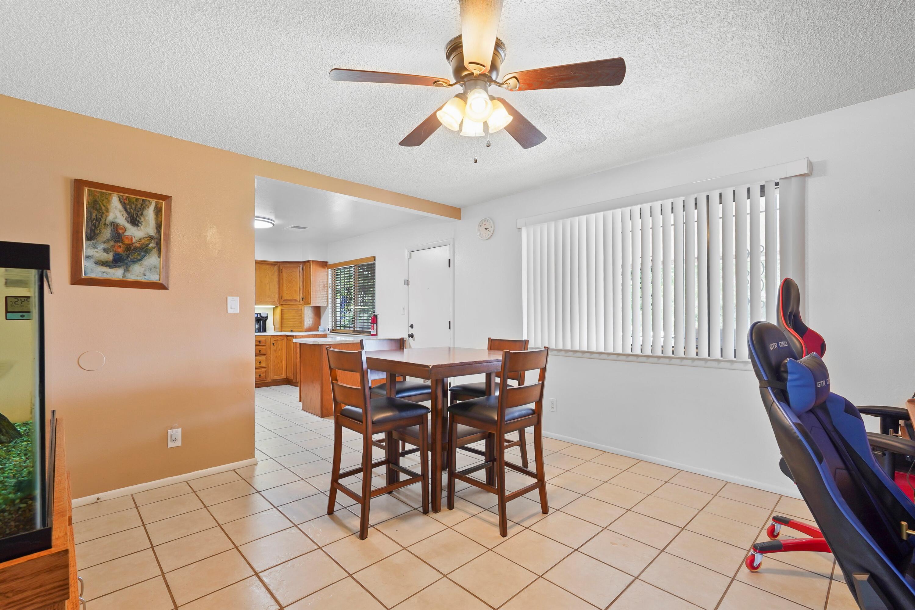 1209 HUPMOBILE Drive NE