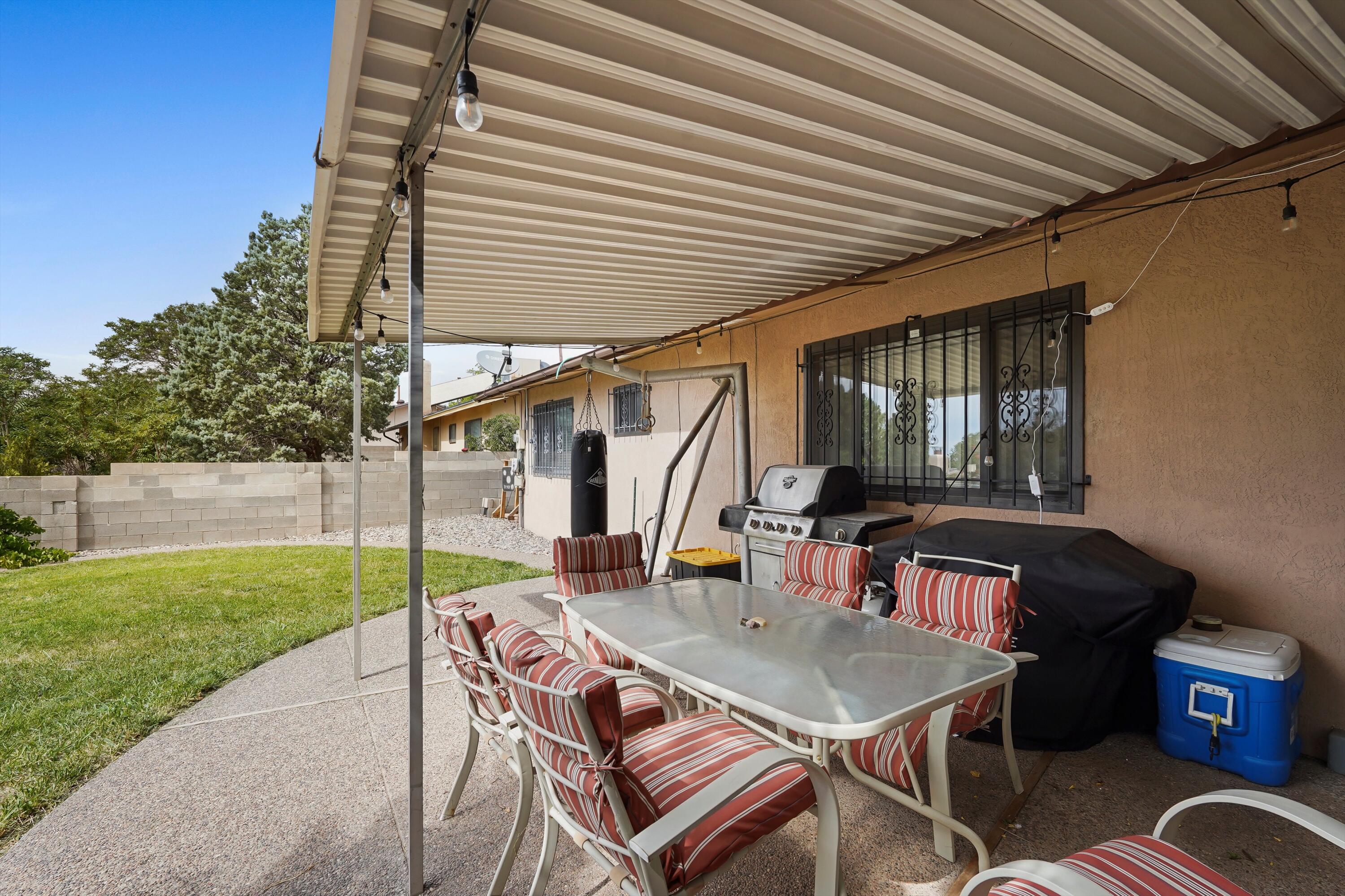 1209 HUPMOBILE Drive NE