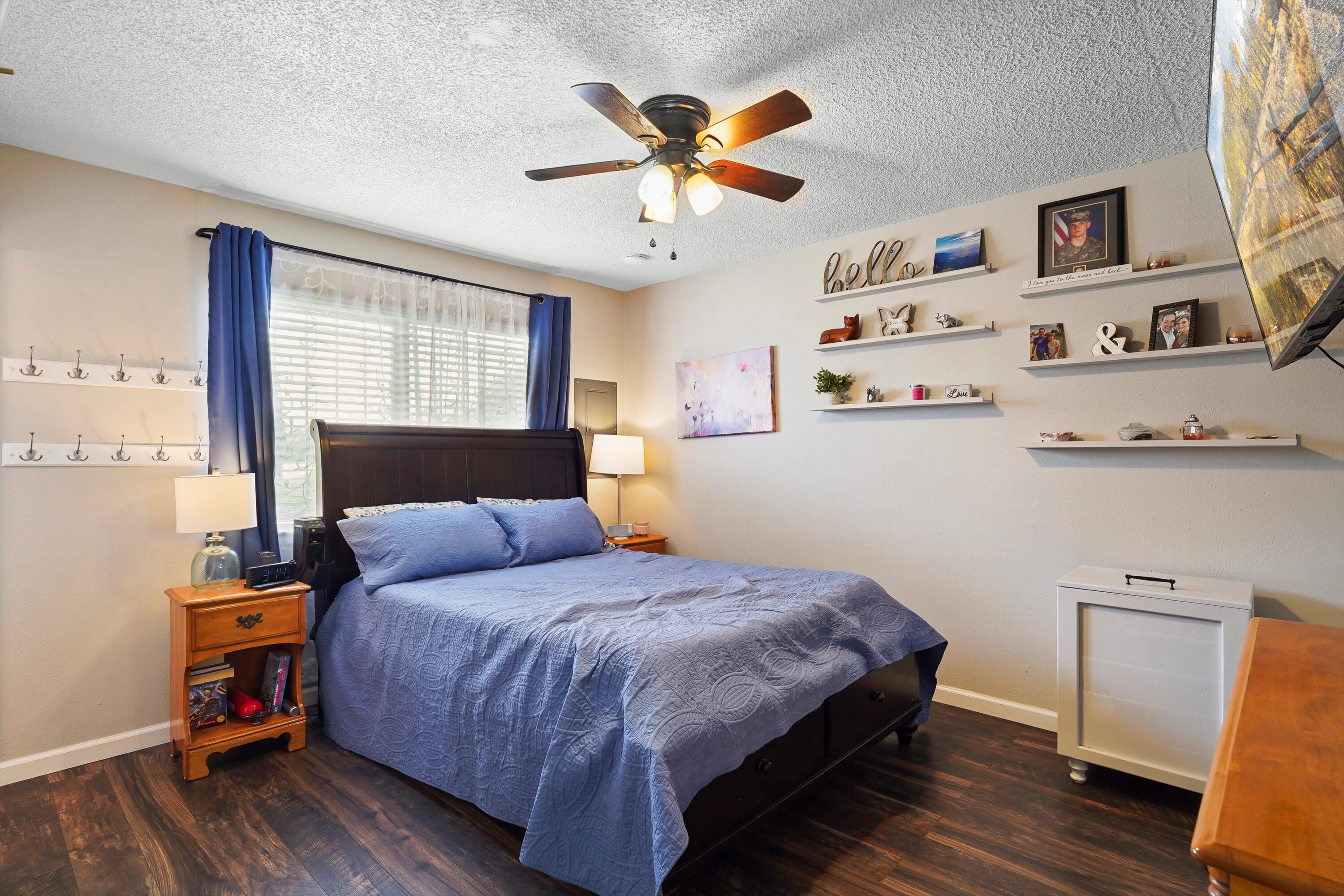 1209 HUPMOBILE Drive NE