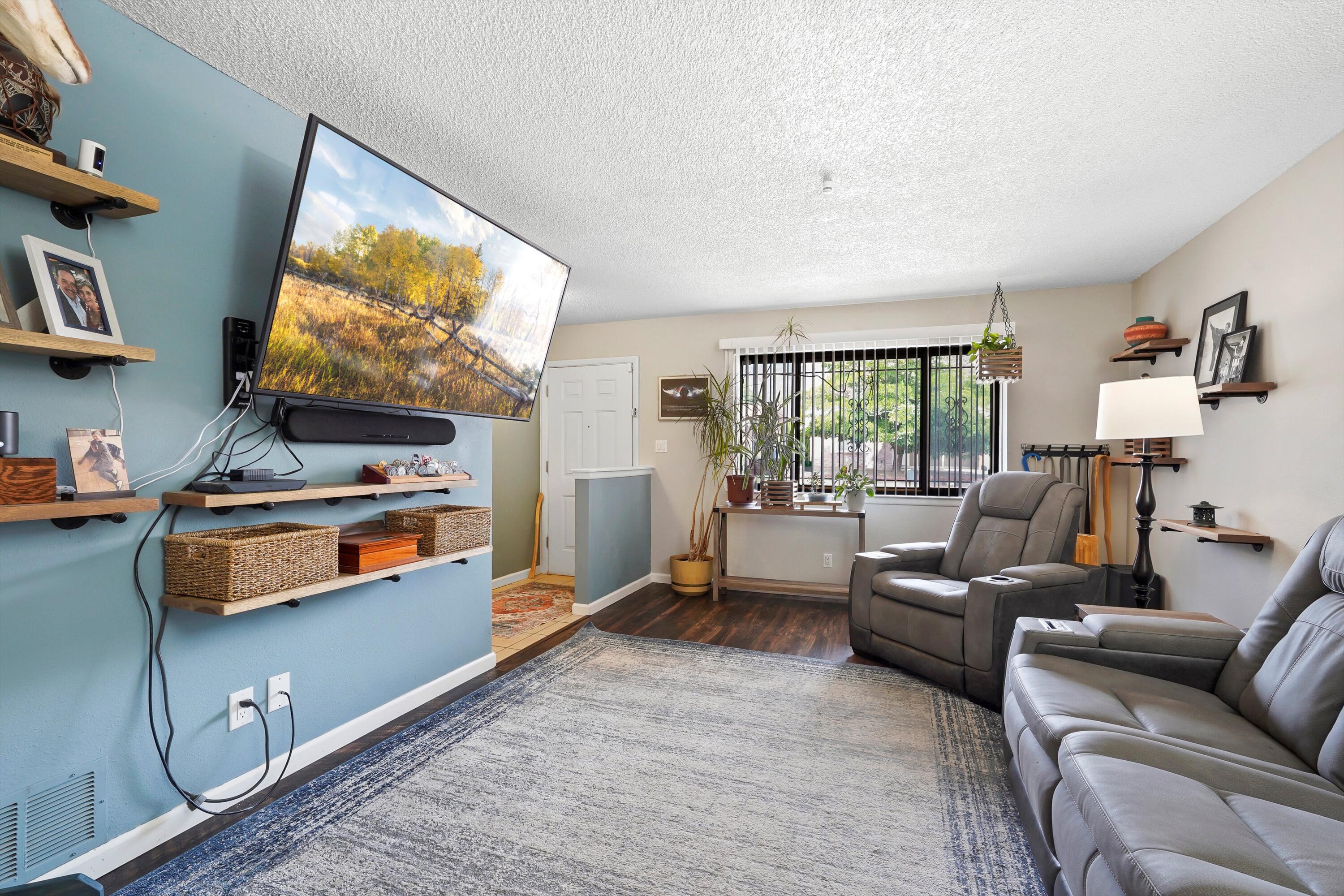 1209 HUPMOBILE Drive NE