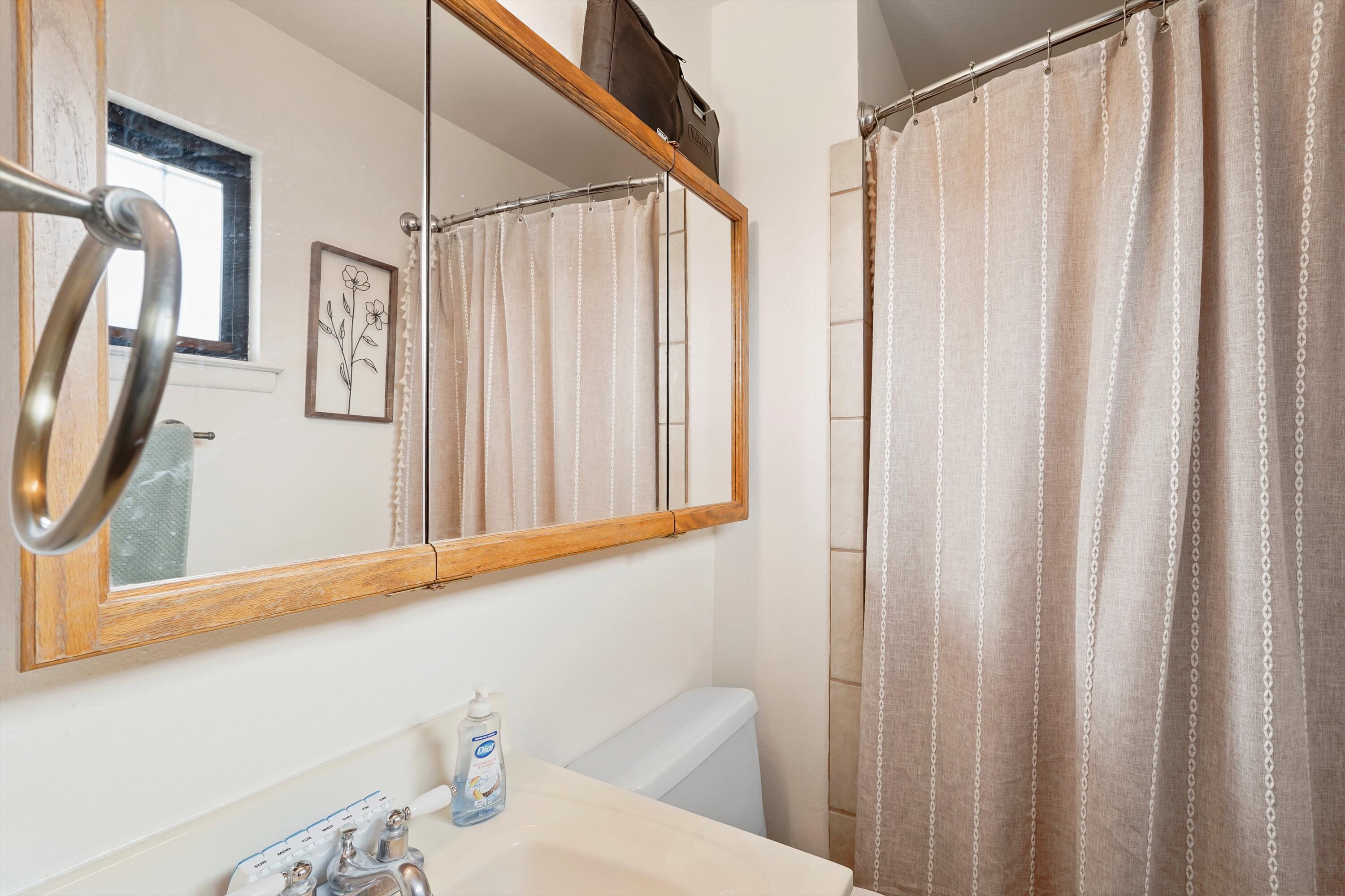 1209 HUPMOBILE Drive NE