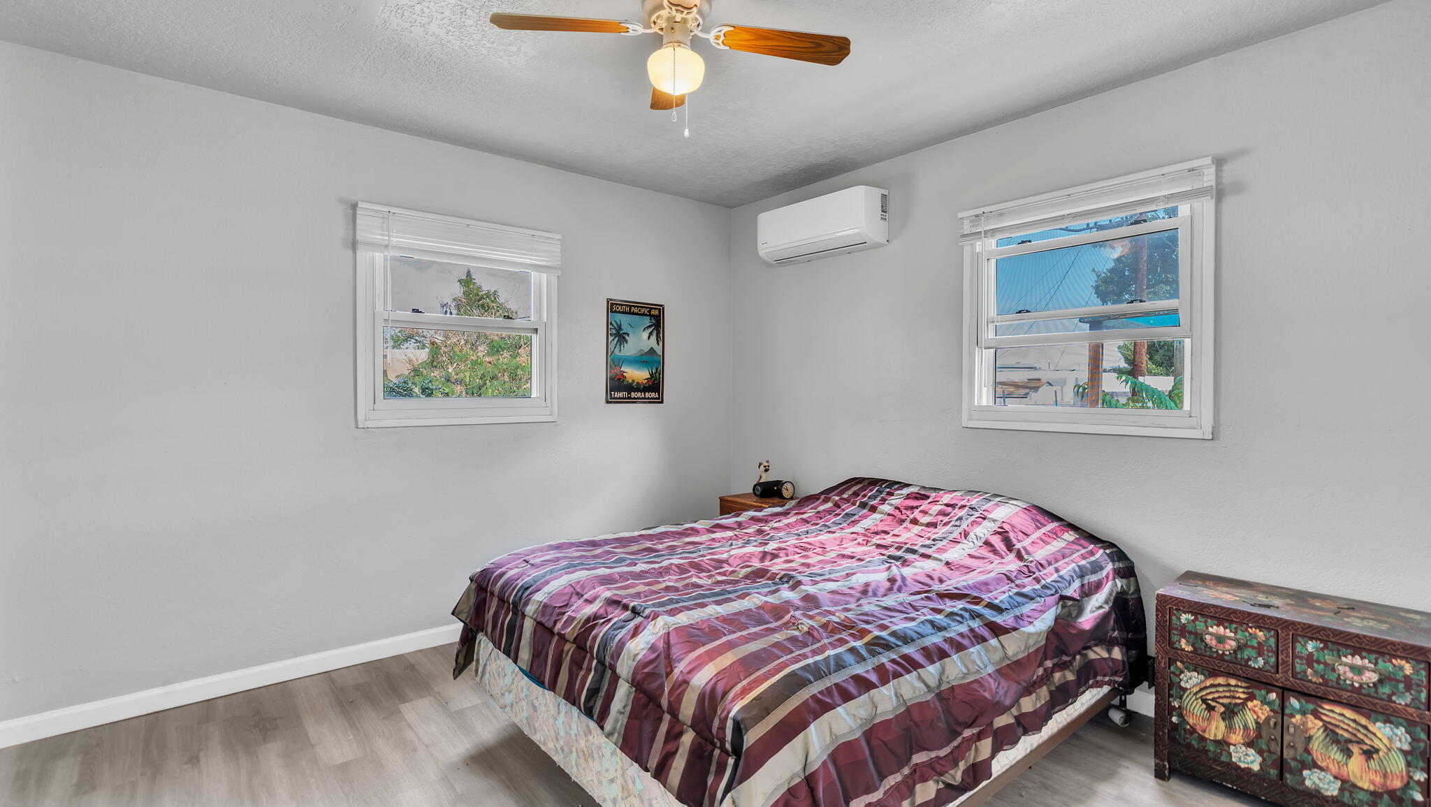 10005 LOS ARBOLES Avenue NE