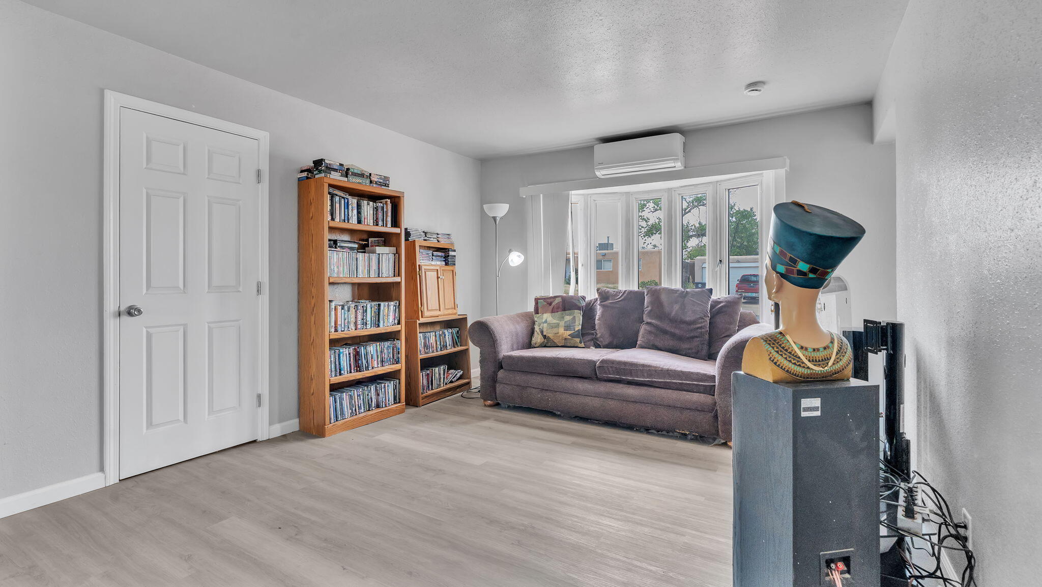 10005 LOS ARBOLES Avenue NE